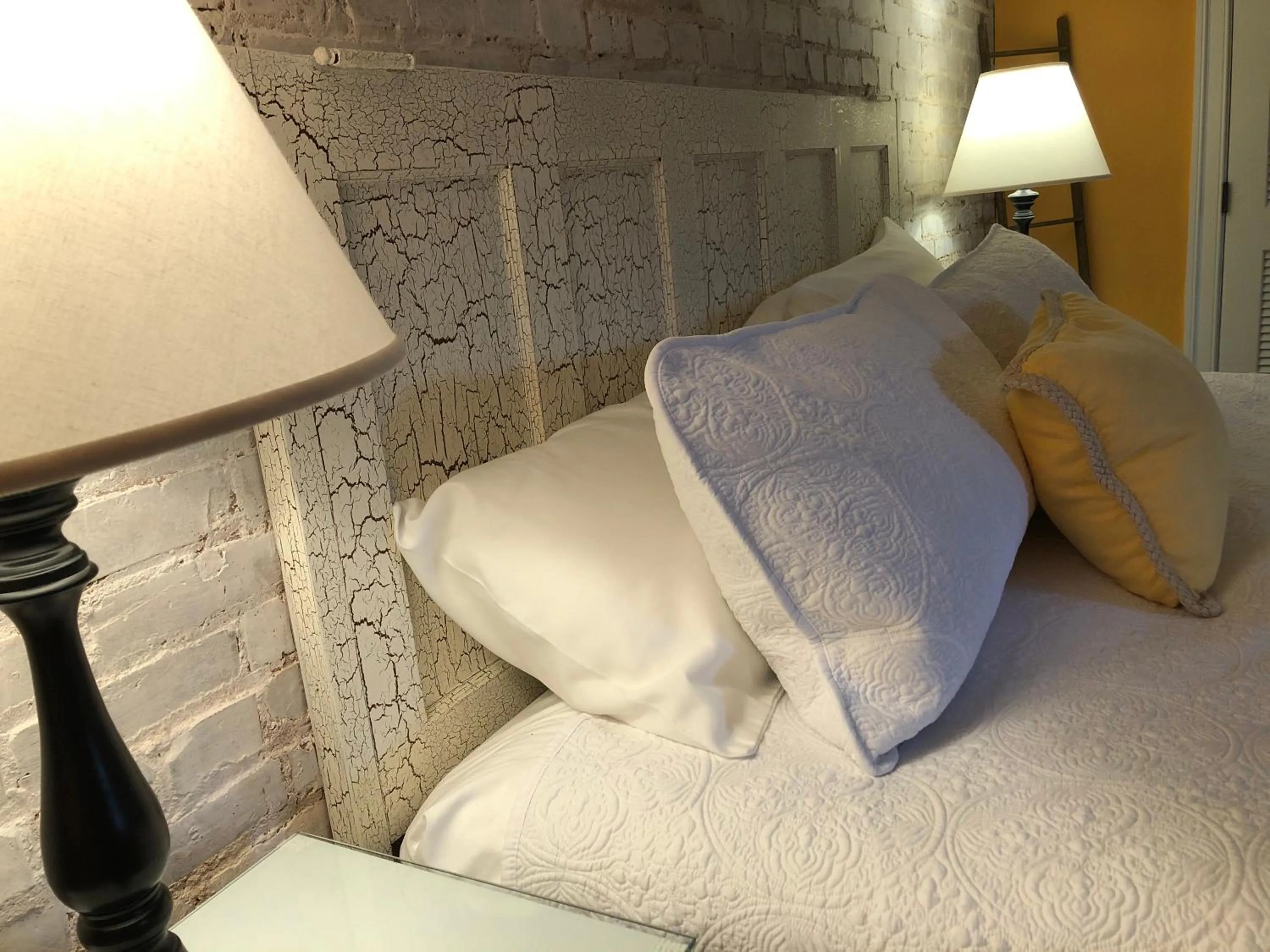 Bed in Suites at 249