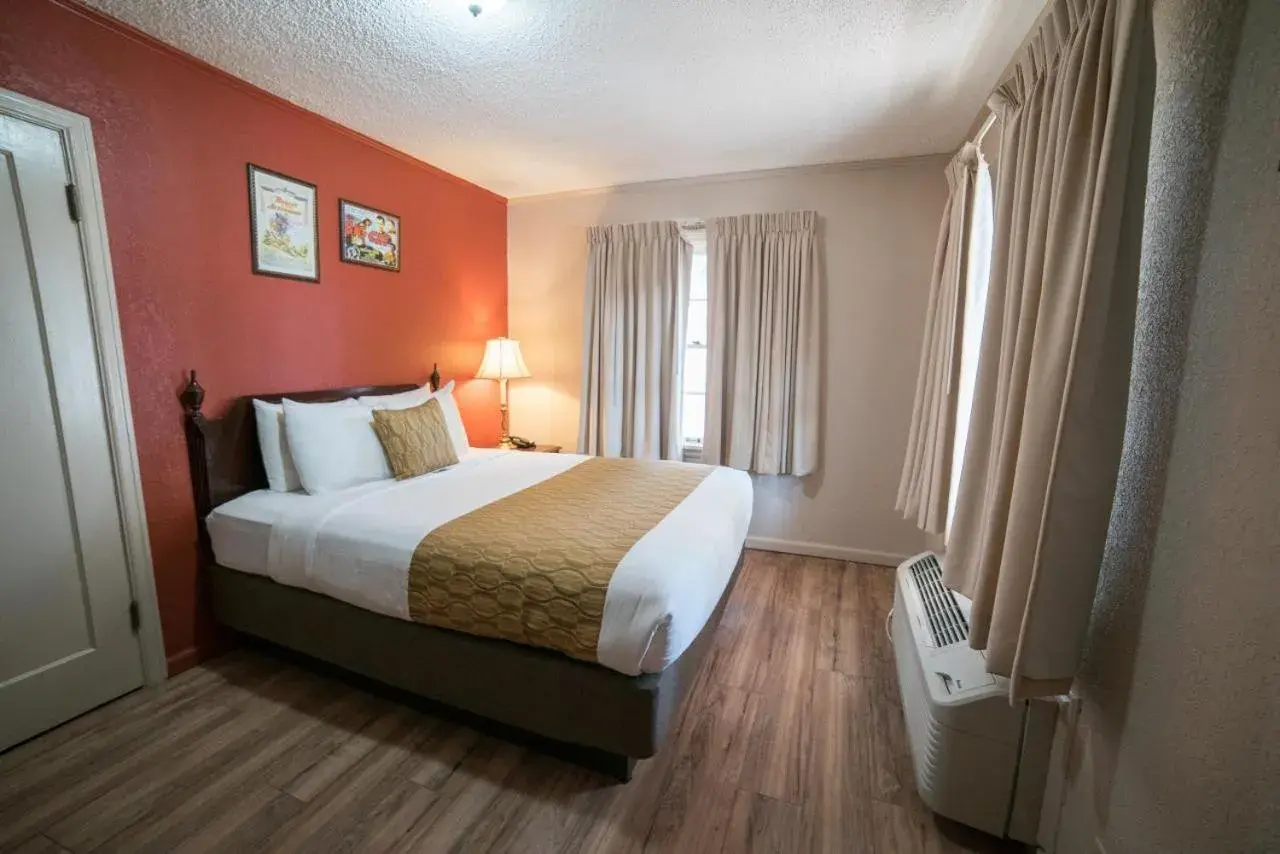 Bed in Parry Lodge Bed in Parry Lodge