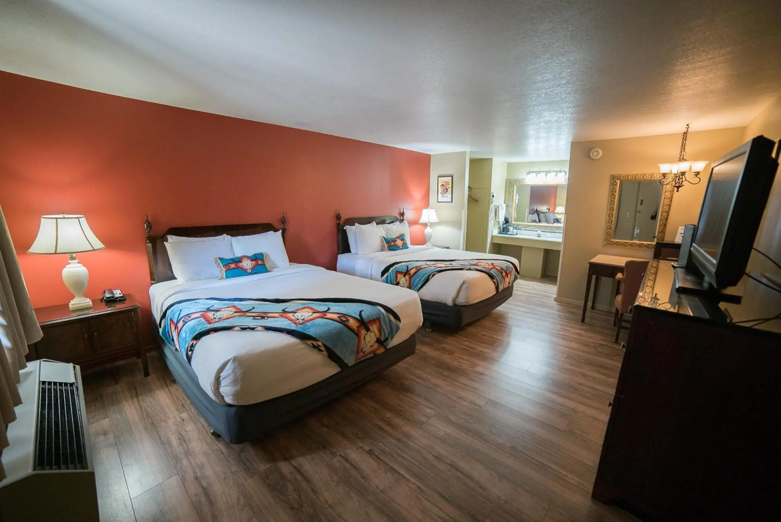 Four Queen Suite in Parry Lodge Four Queen Suite in Parry Lodge