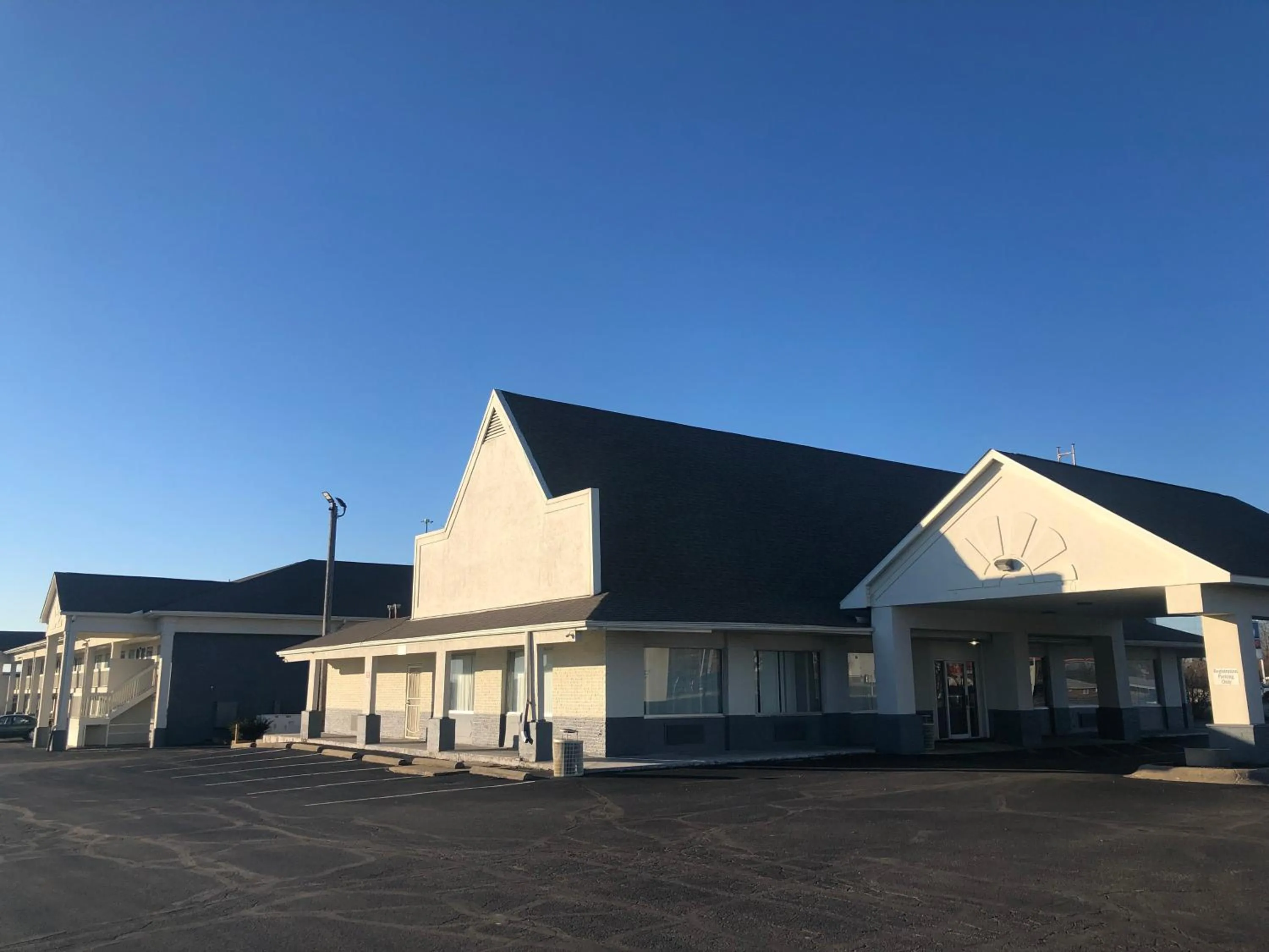 Property building in Days Inn by Wyndham Indianapolis South