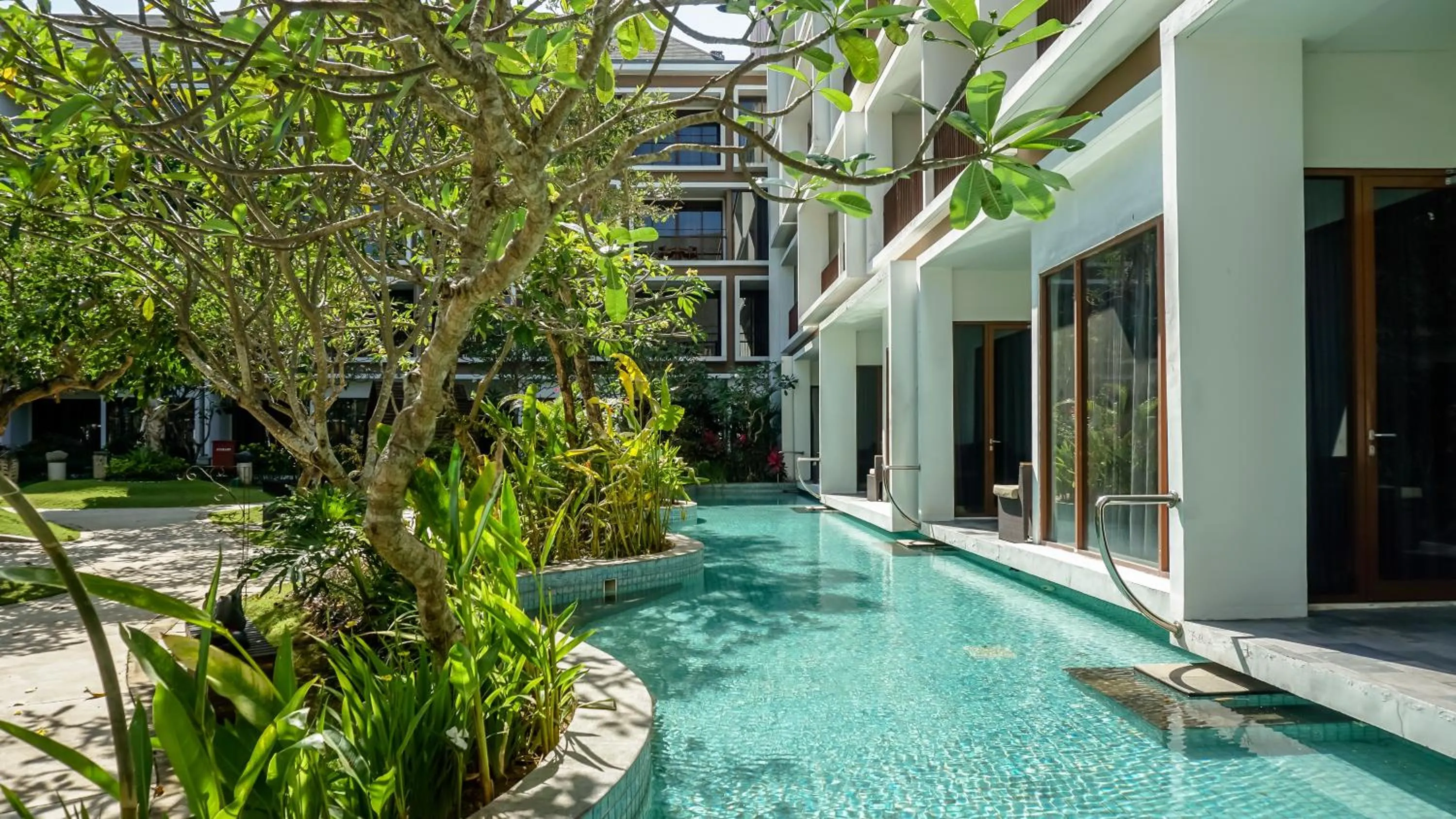 Garden in Golden Tulip Jineng Resort Bali