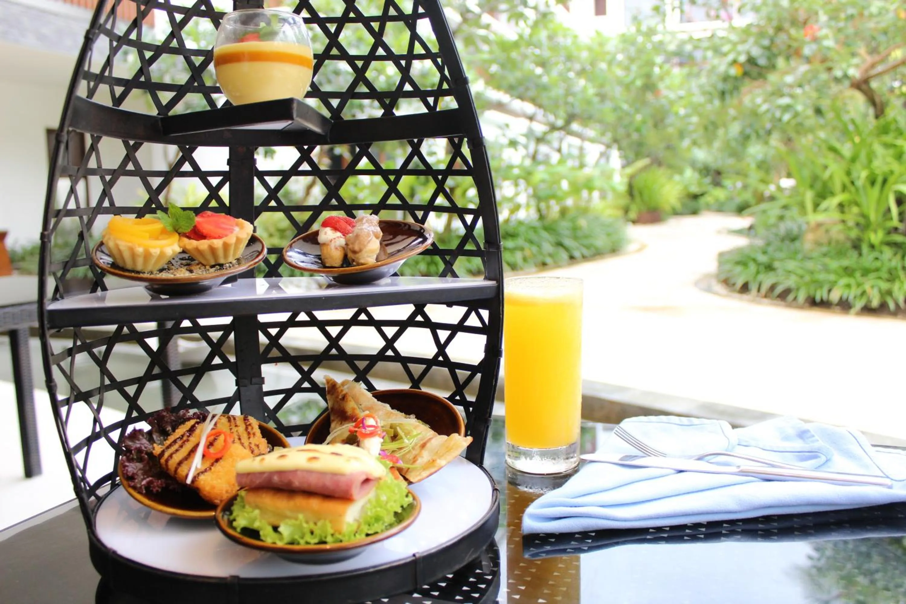 Meals in Golden Tulip Jineng Resort Bali