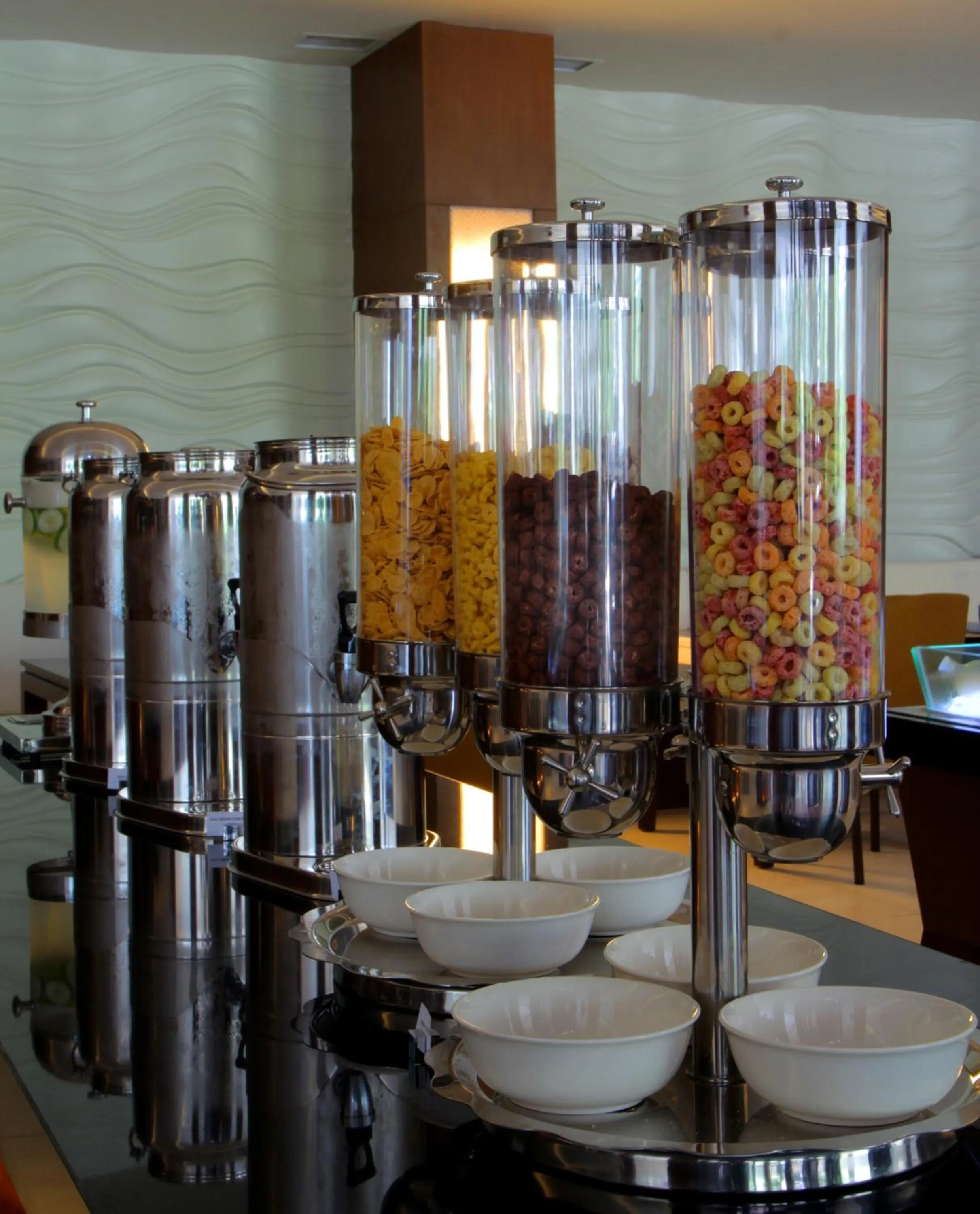 Restaurant/places to eat in Golden Tulip Jineng Resort Bali