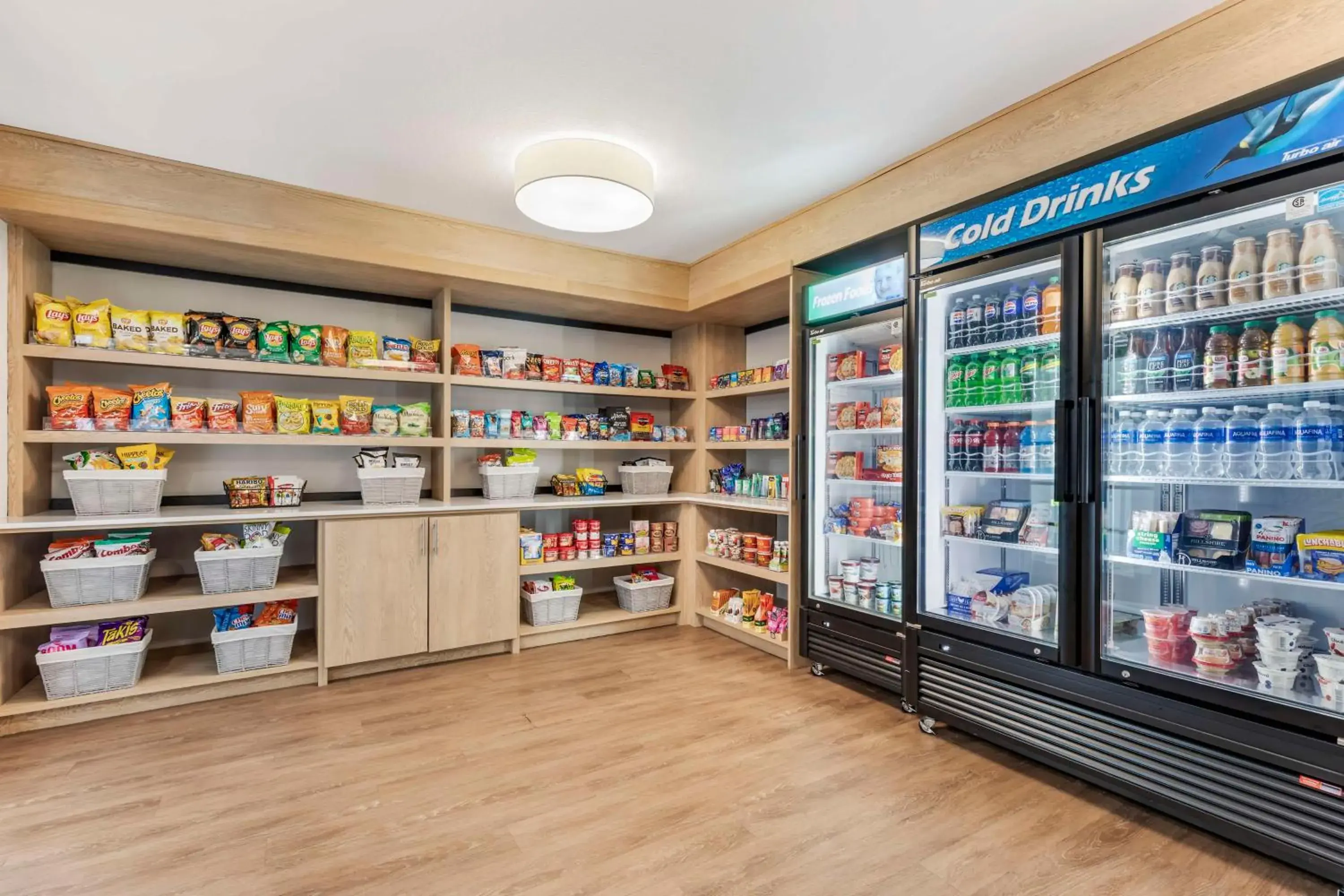 Property building in Sonesta Simply Suites Baltimore BWI Airport Property building in Sonesta Simply Suites Baltimore BWI Airport