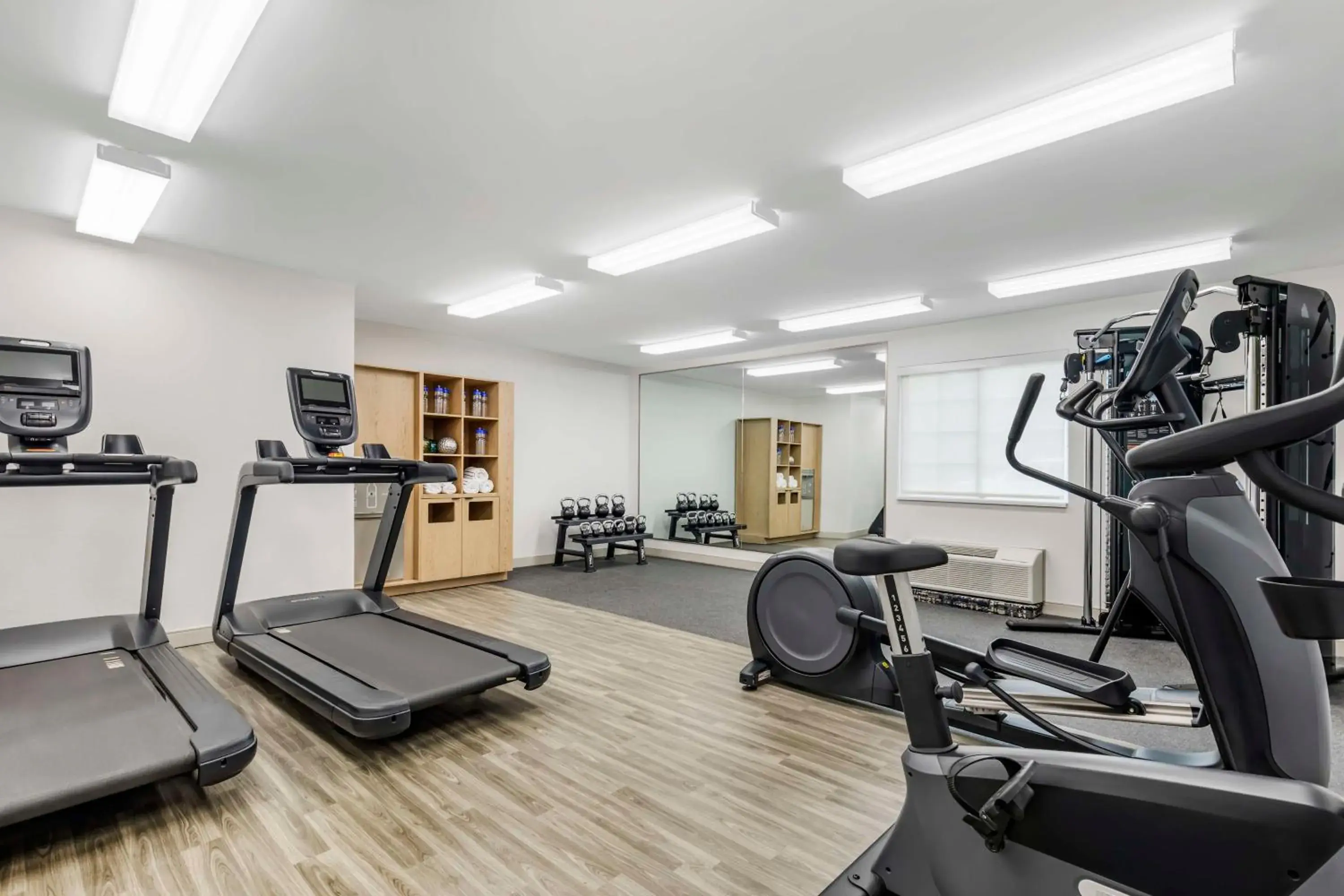 Fitness centre/facilities in Sonesta Simply Suites Baltimore BWI Airport Fitness centre/facilities in Sonesta Simply Suites Baltimore BWI Airport