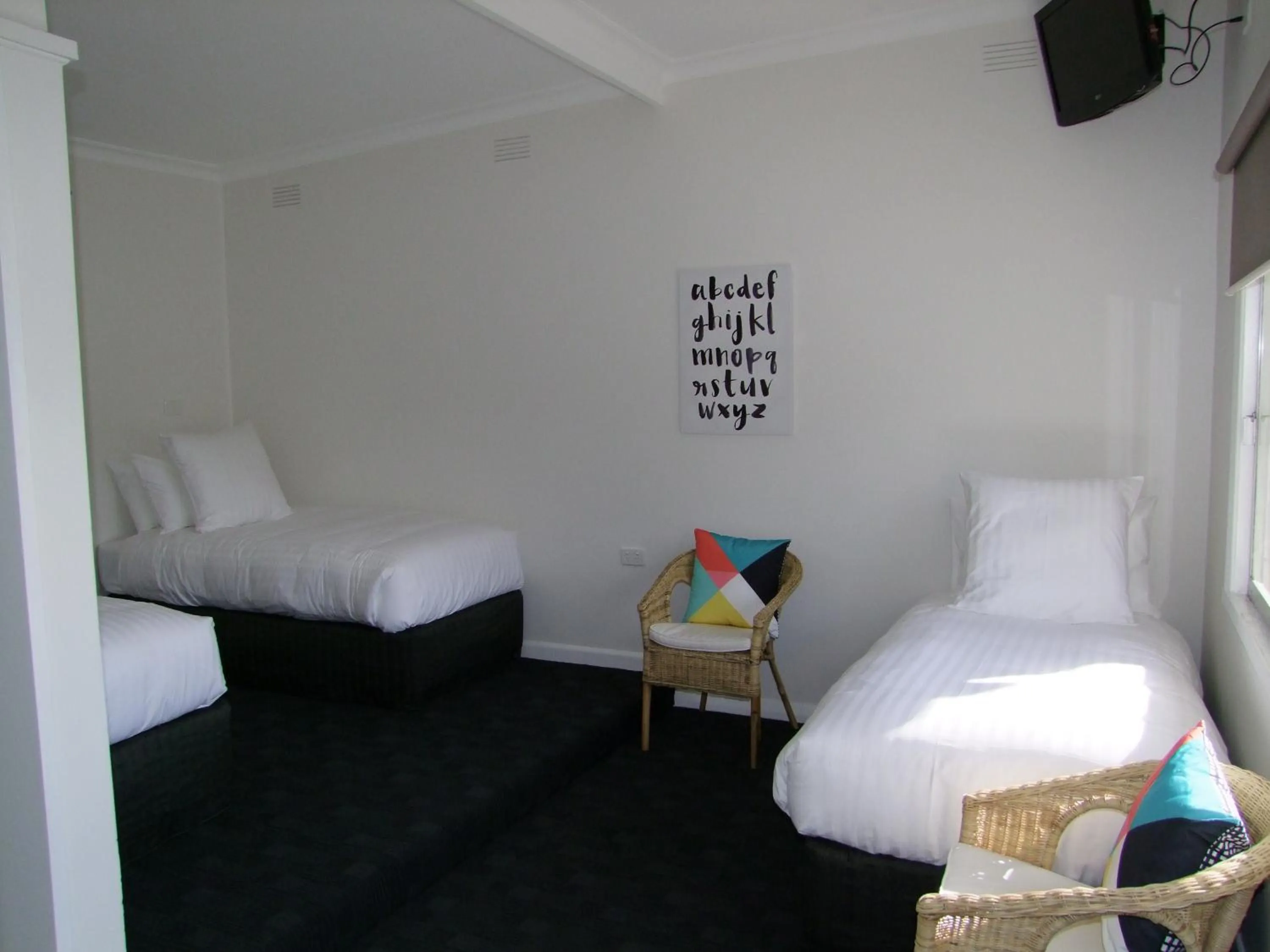 Photo of the whole room, Bed in Corryong Hotel Motel