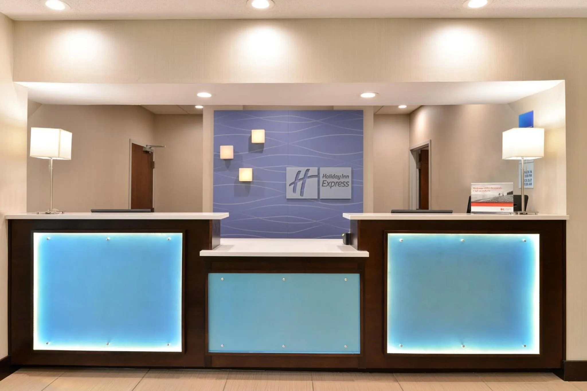 Property building in Holiday Inn Express Hotel & Suites Cincinnati-Blue Ash by IHG
