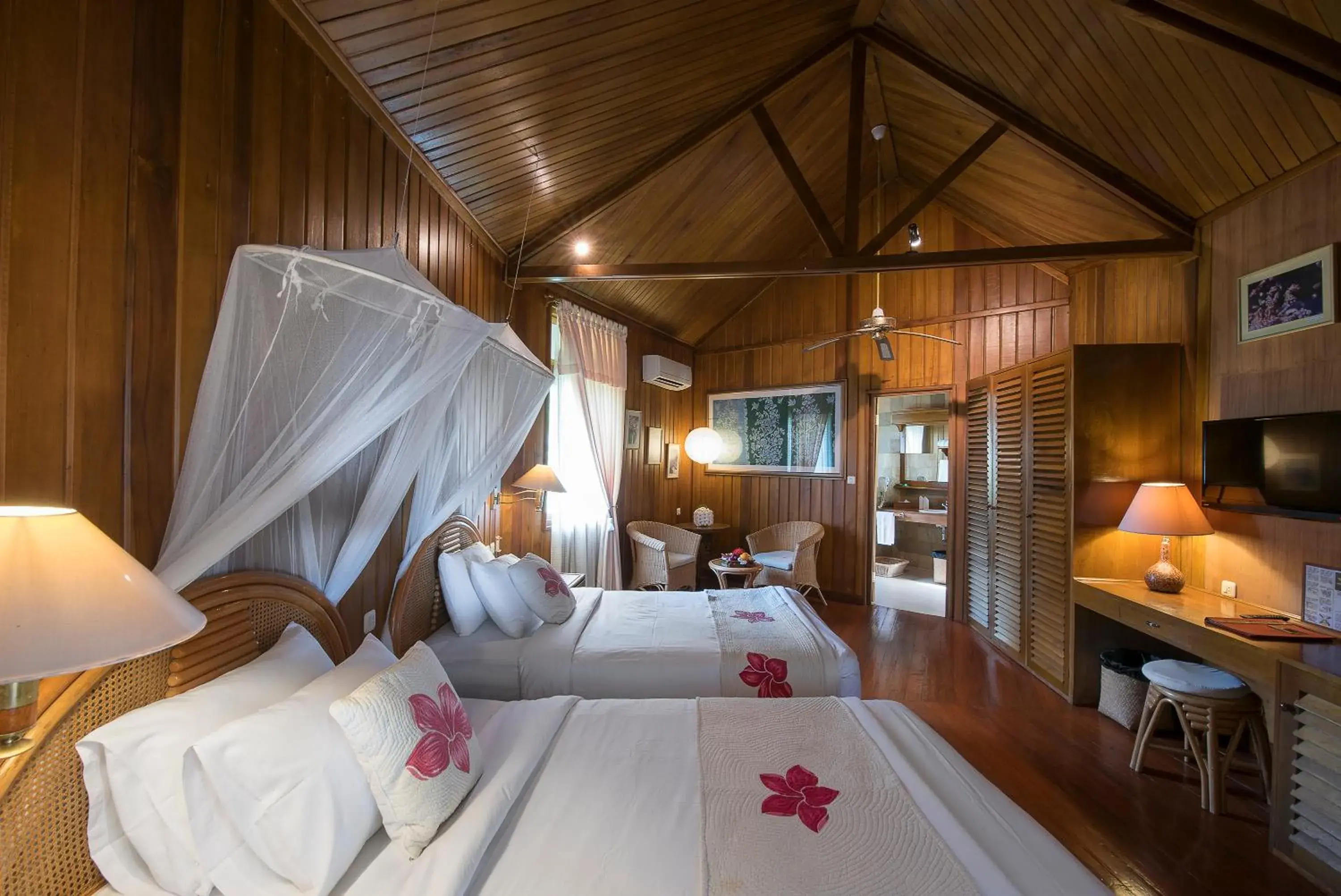 Photo of the whole room, Bed in Gangga Island Resort & Spa