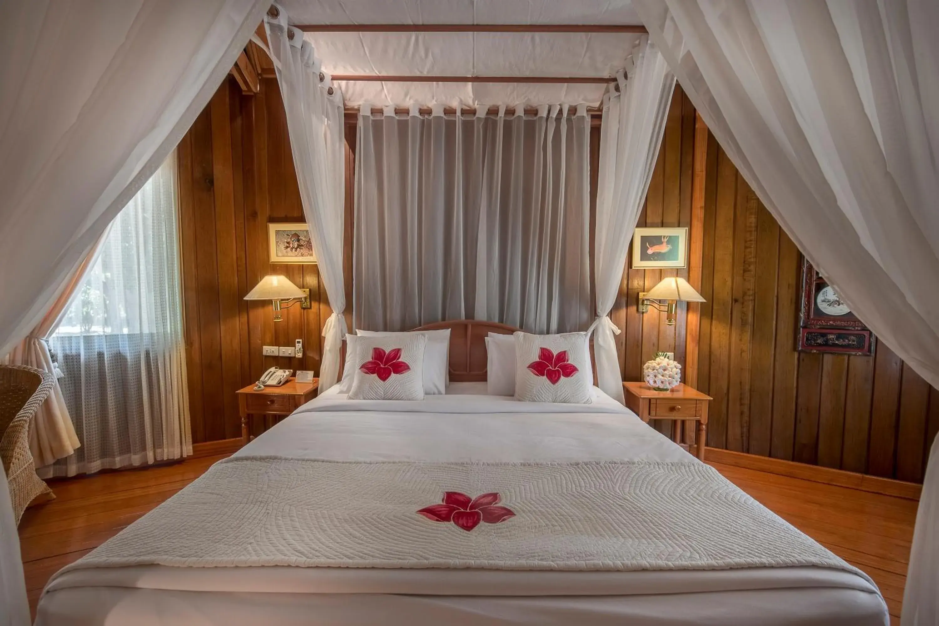 Photo of the whole room, Bed in Gangga Island Resort & Spa