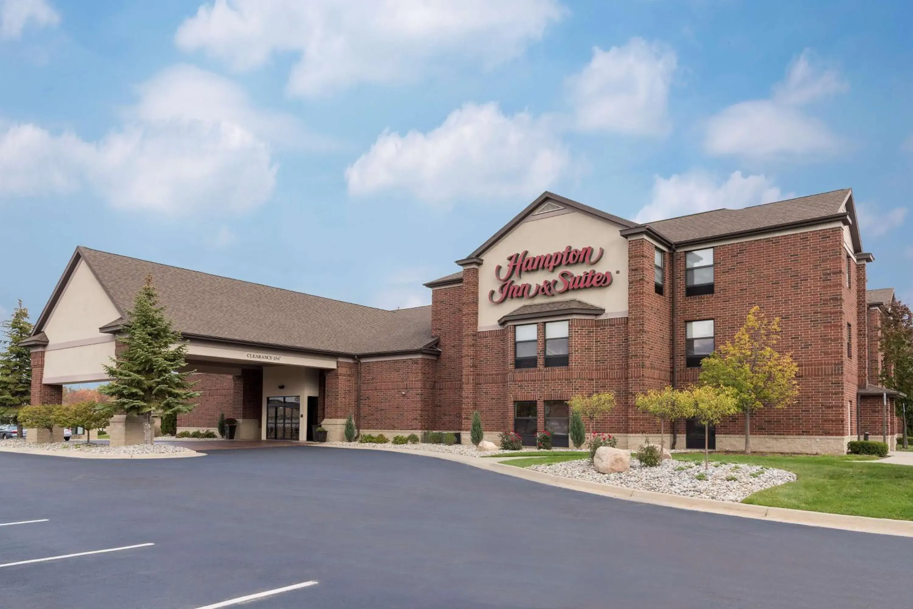 Property building in Hampton Inn & Suites East Lansing Property building in Hampton Inn & Suites East Lansing