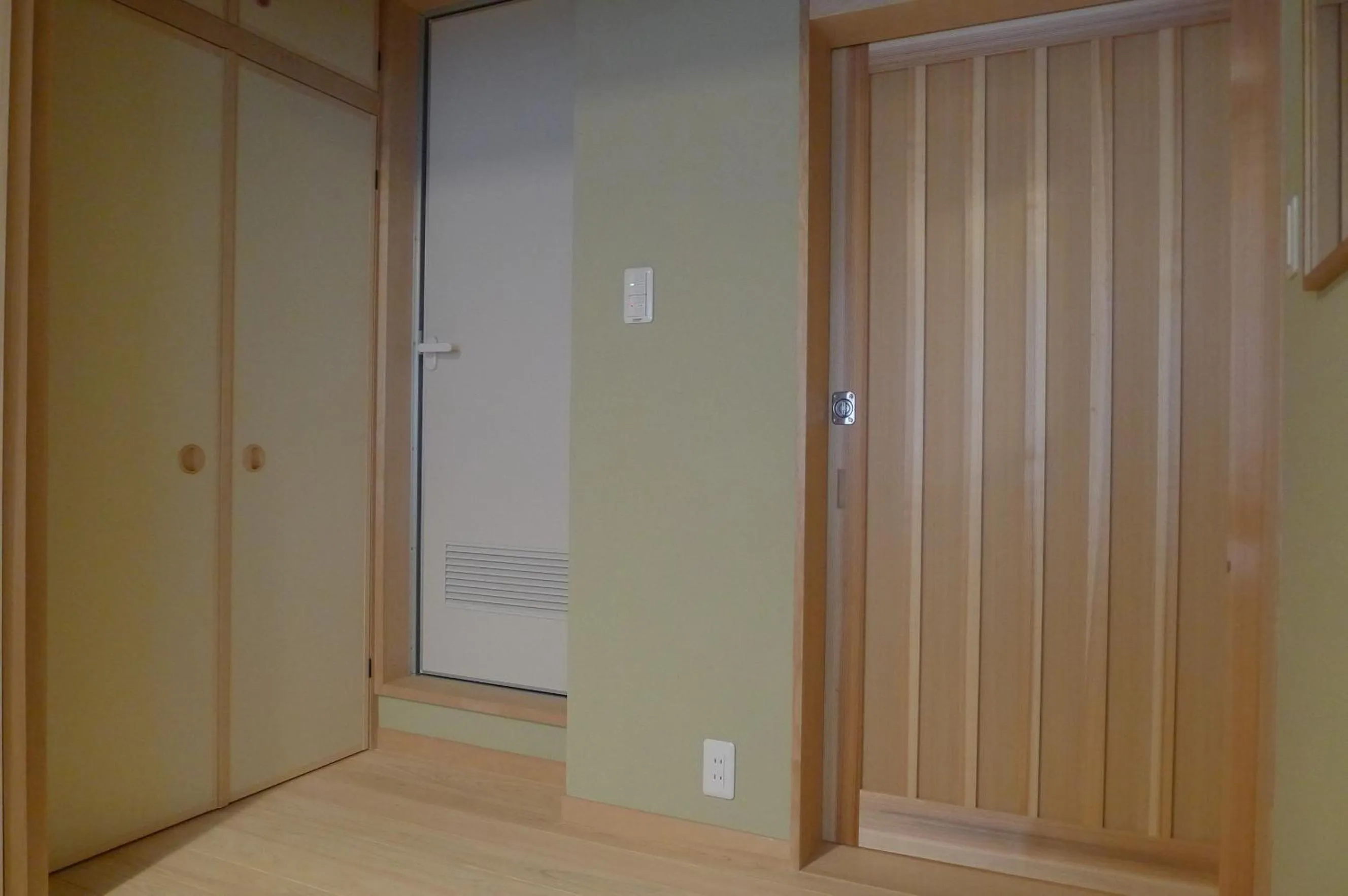 Photo of the whole room in Luck You Kyoto