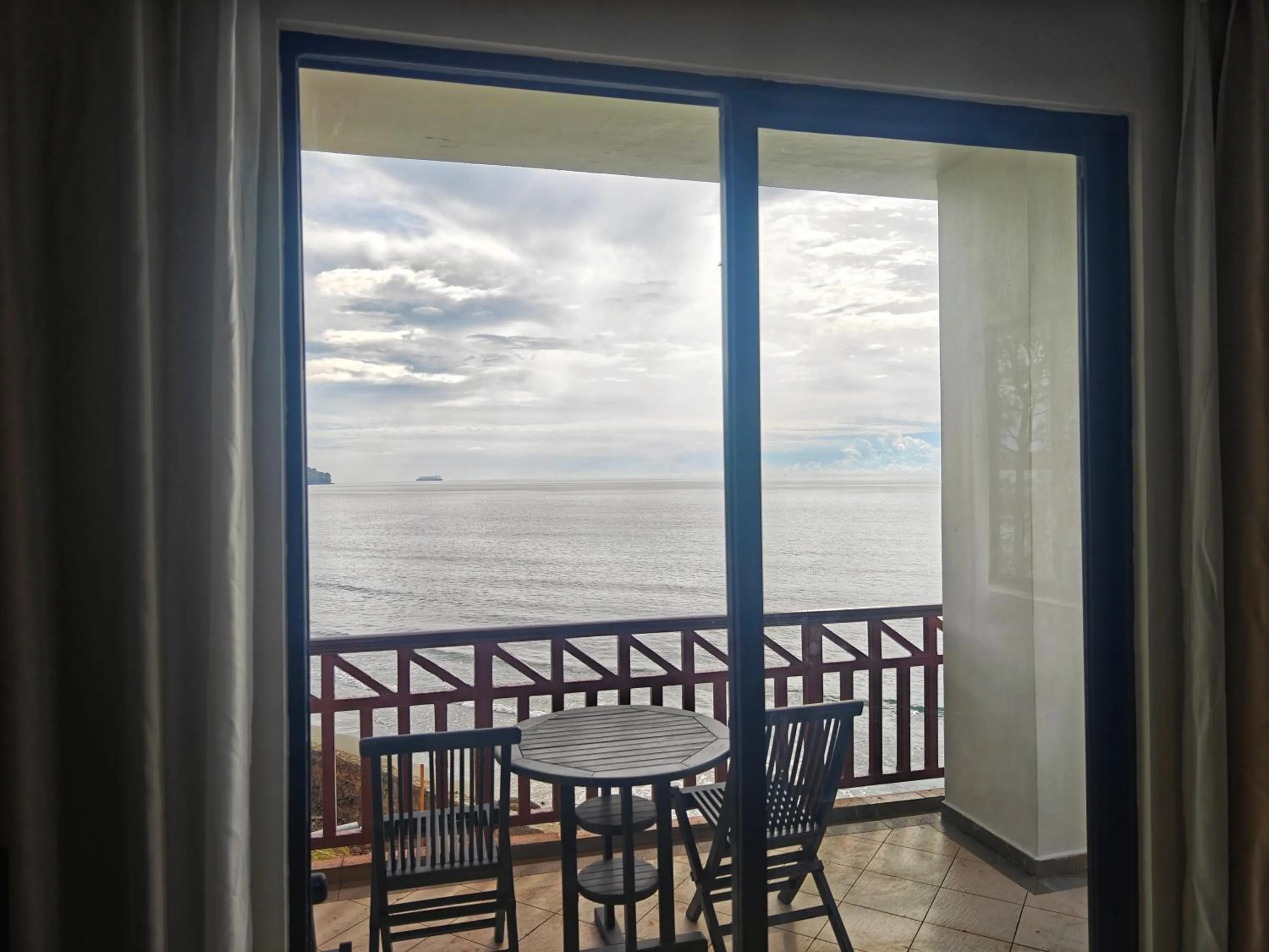 Sabah Beach Villas & Suites