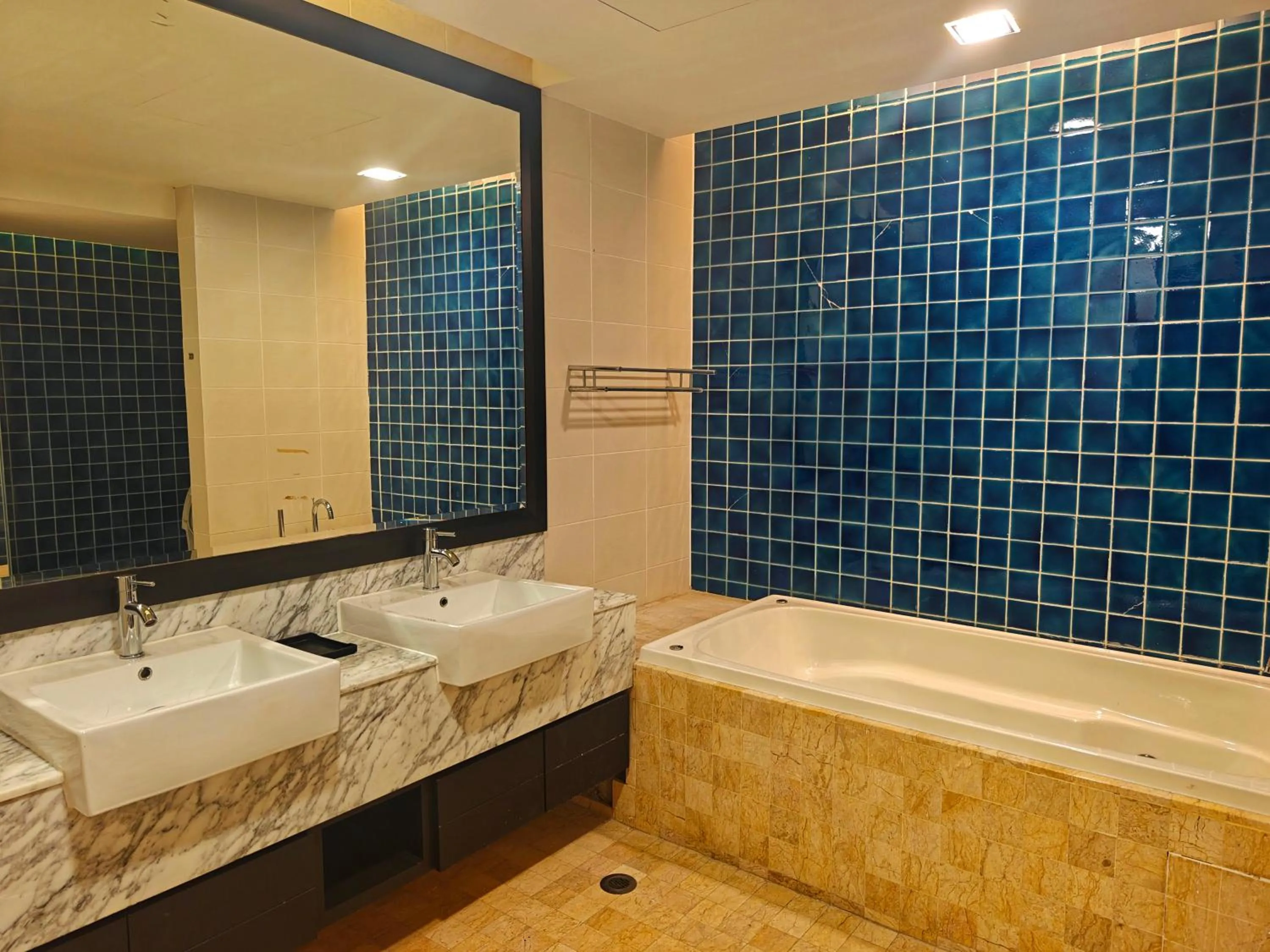 Sabah Beach Villas & Suites