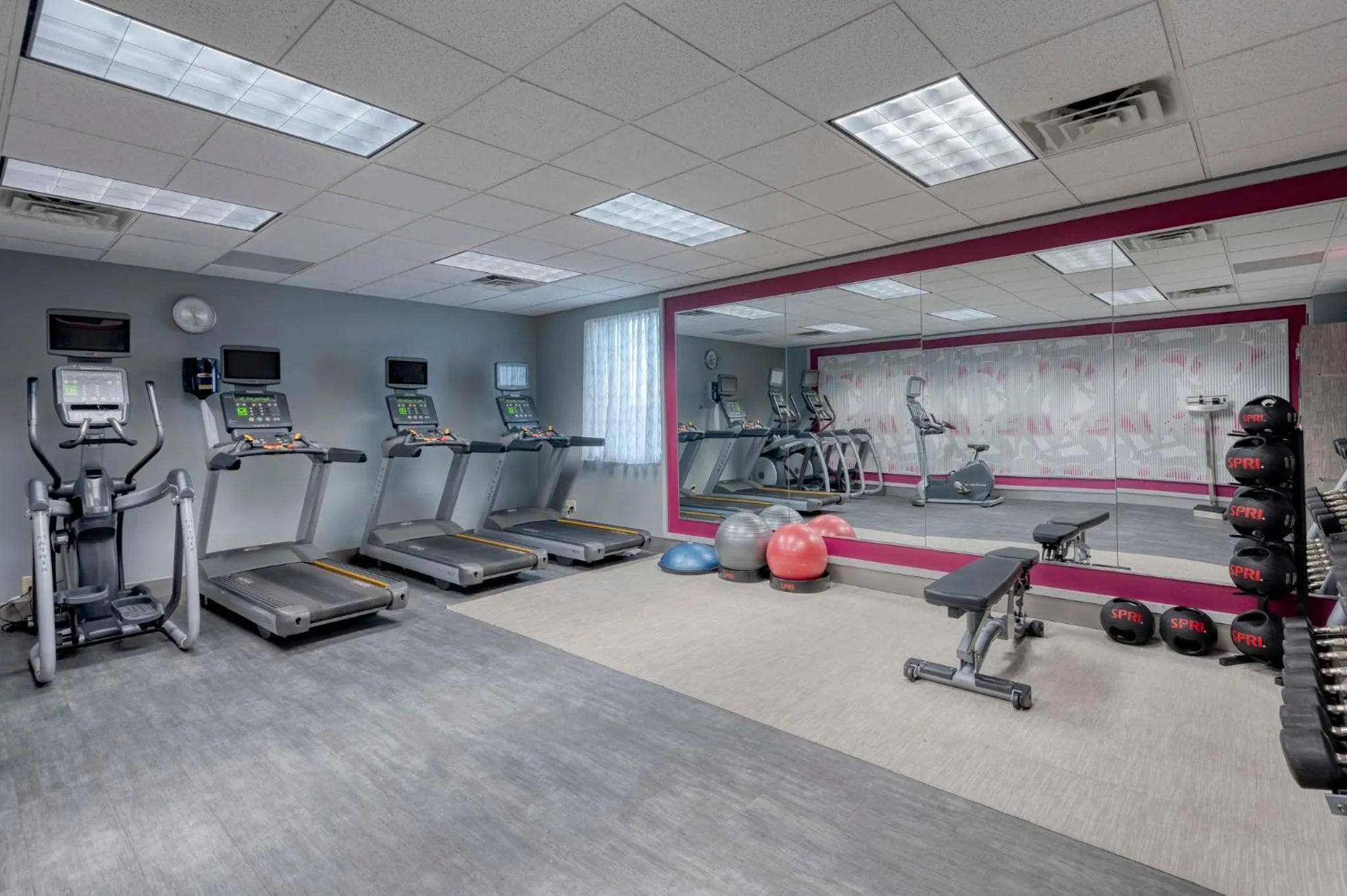 Spa and wellness centre/facilities in Crowne Plaza Indianapolis-Airport by IHG