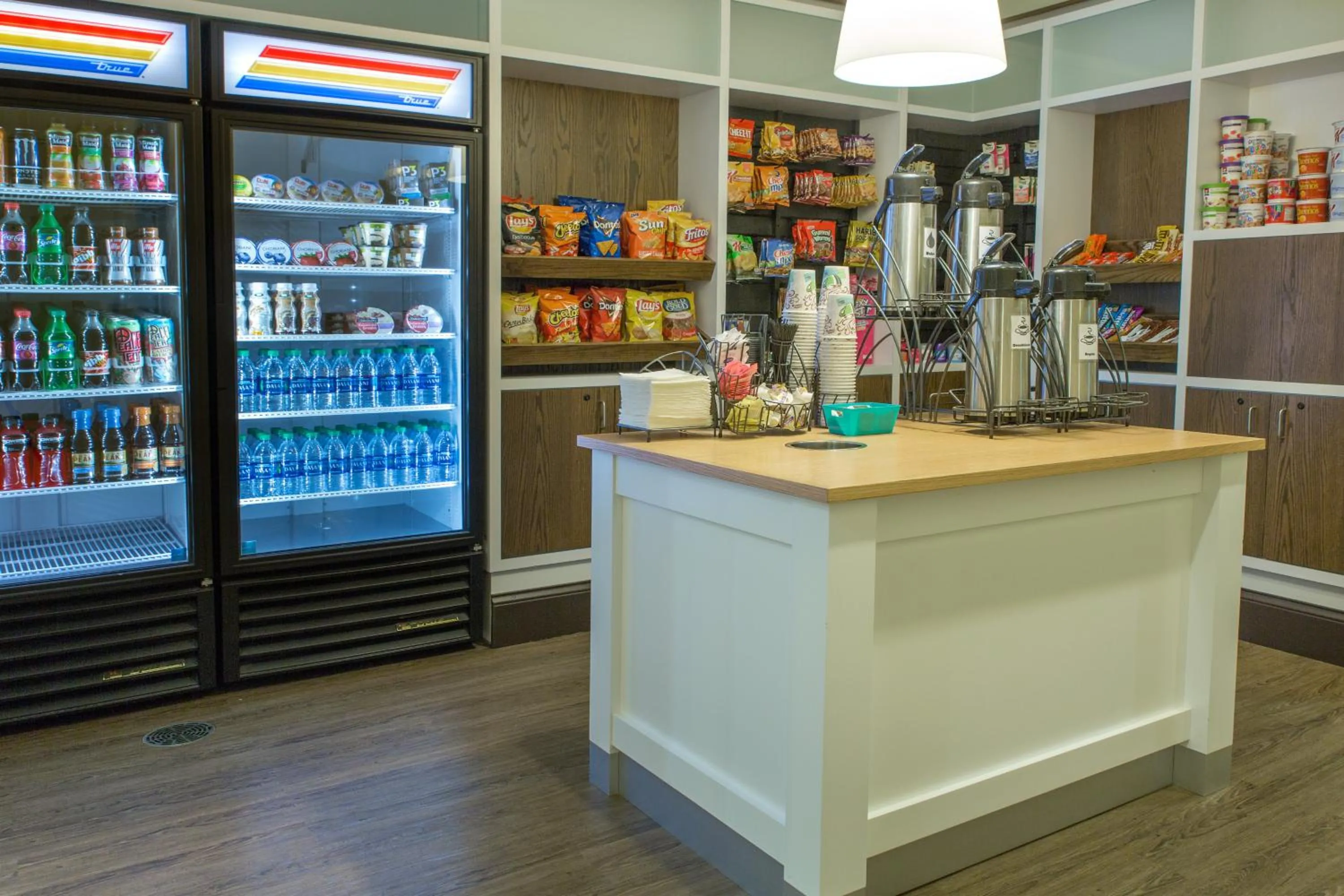 Lobby or reception in Holiday Inn Hotel & Suites Bloomington Airport by IHG