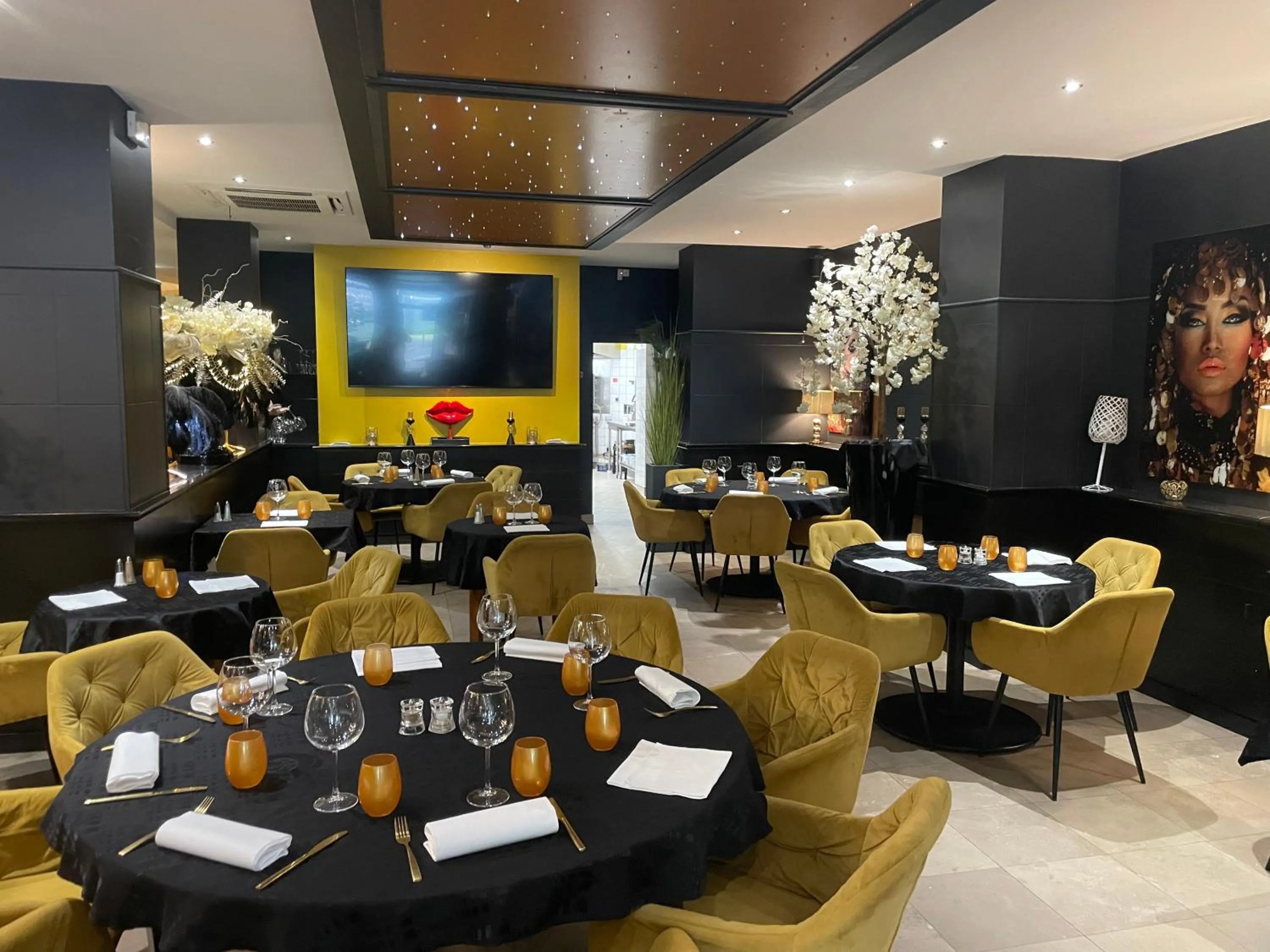 Hotel Restaurant Les Arcades