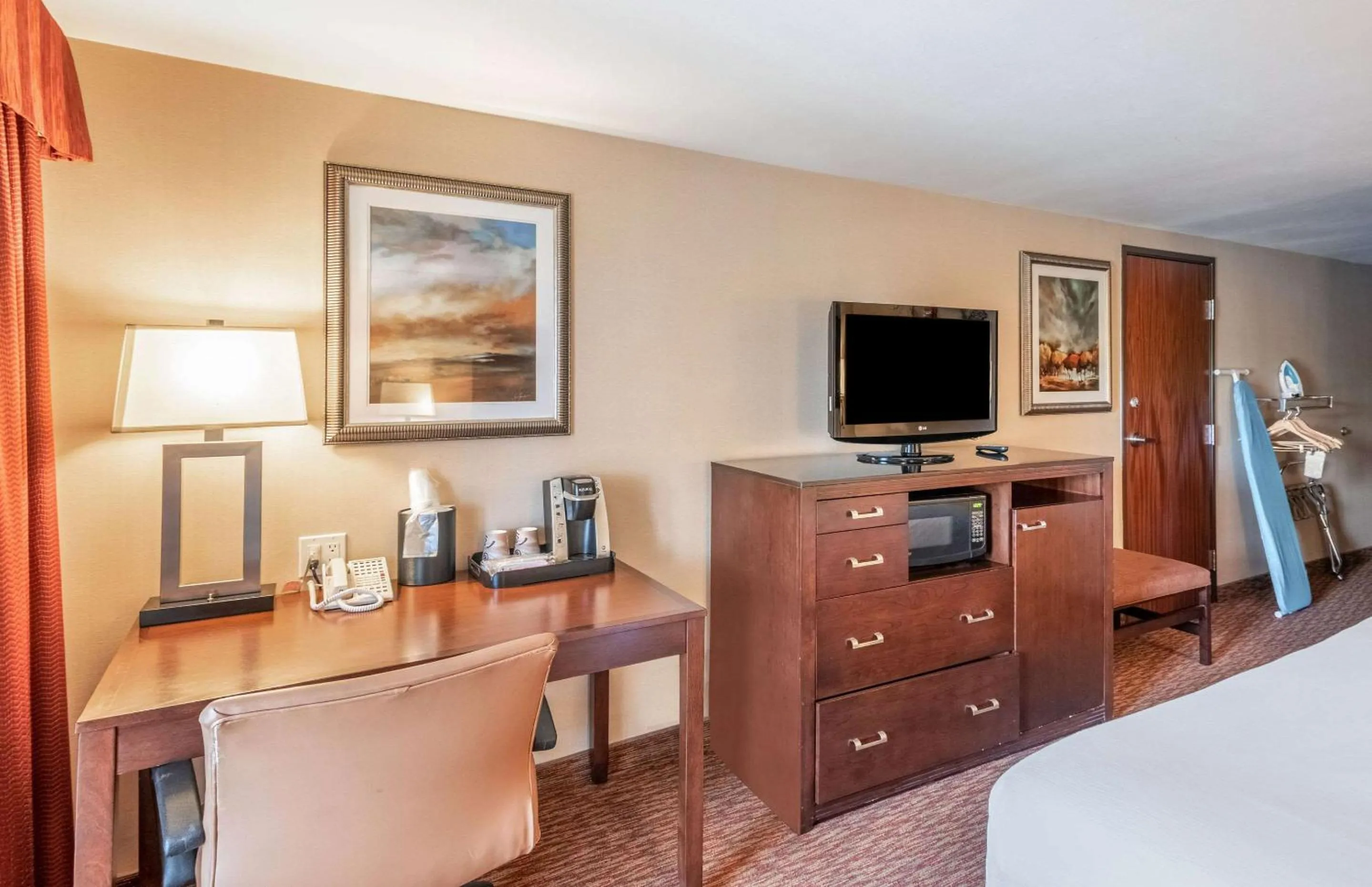 TV and multimedia in The Grand Hotel, Ascend Hotel Collection