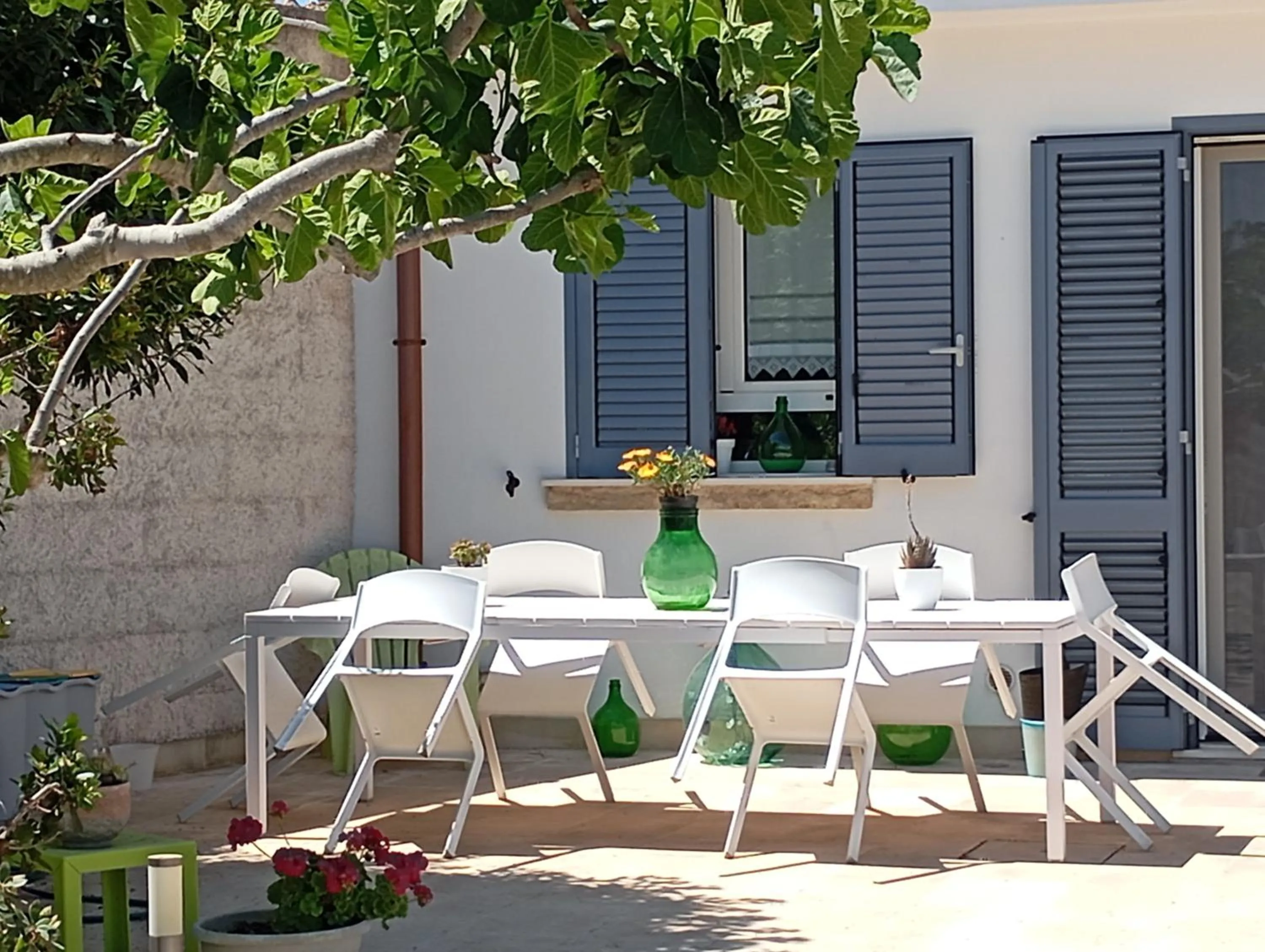 Garden in LI CURTI B&B