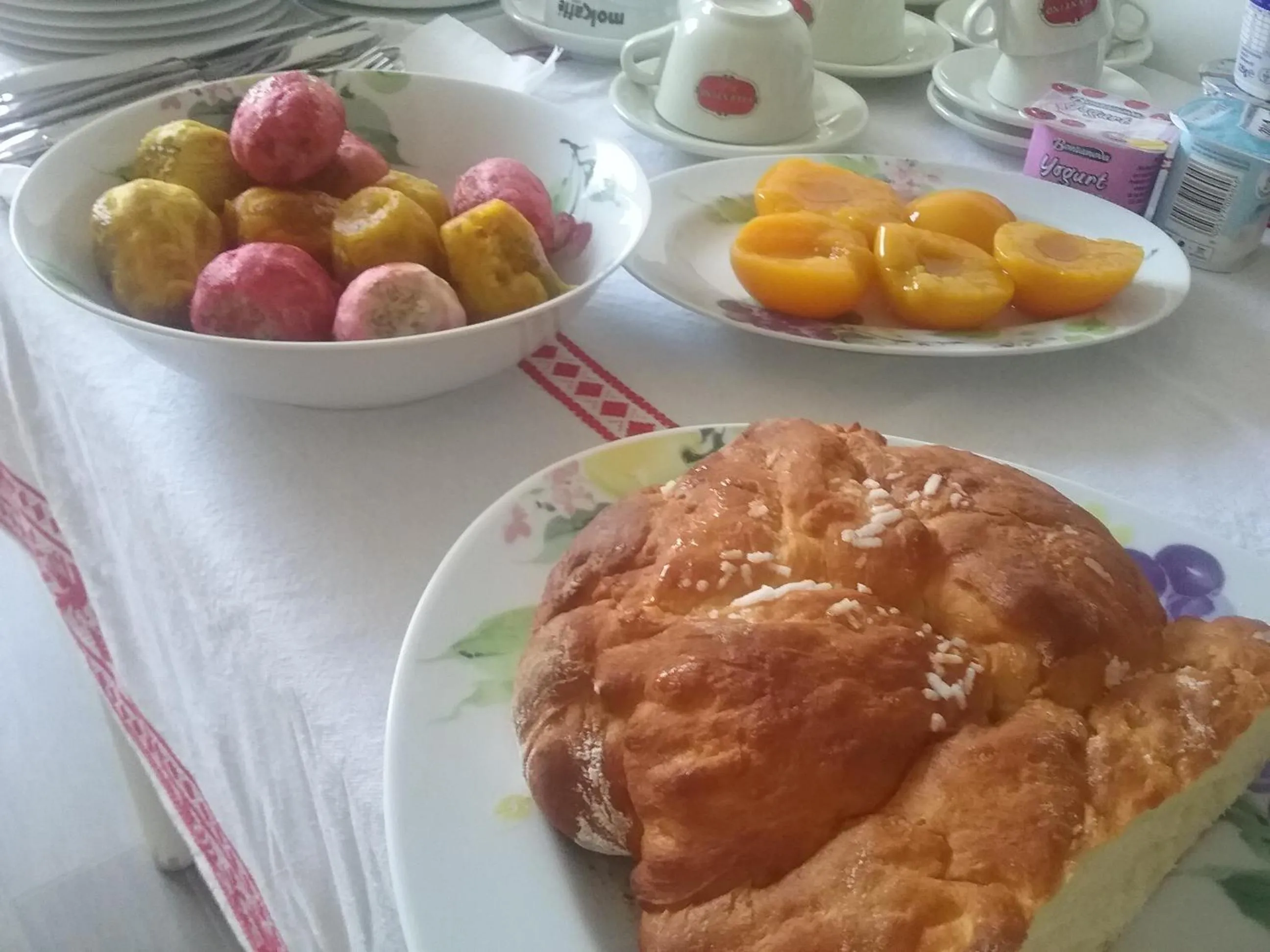 Breakfast in LI CURTI B&B