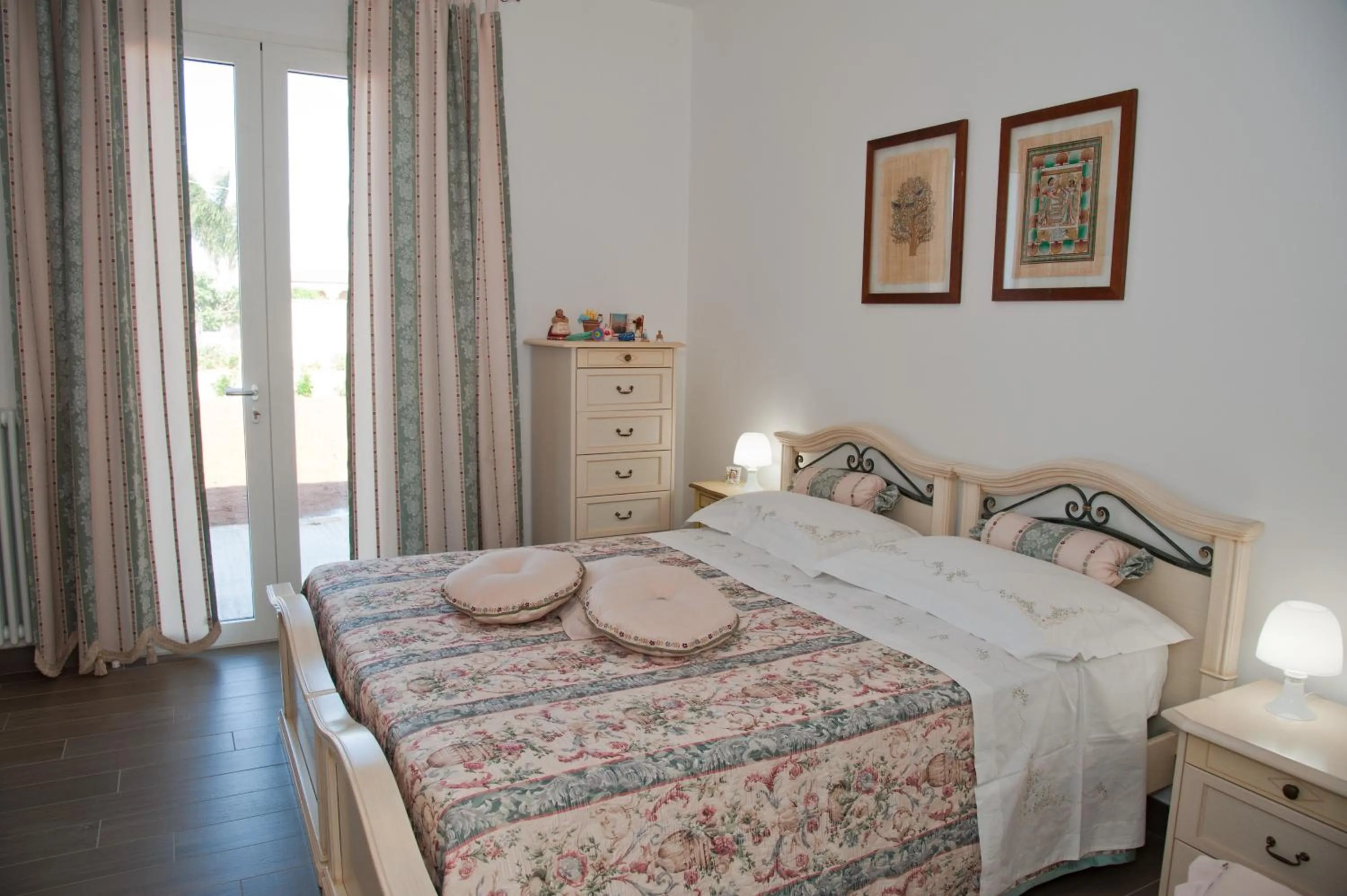 Photo of the whole room, Bed in LI CURTI B&B