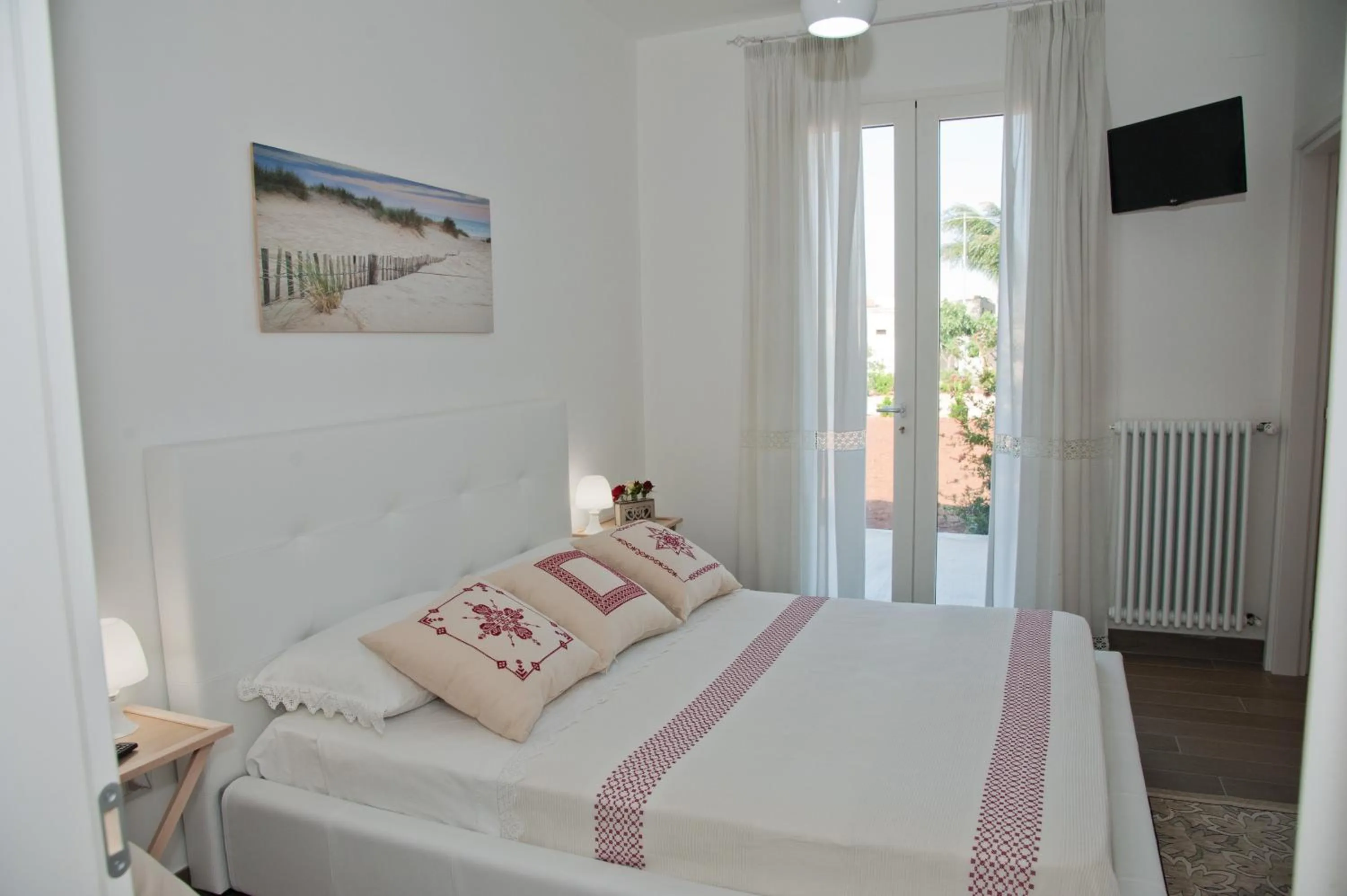 Photo of the whole room, Bed in LI CURTI B&B