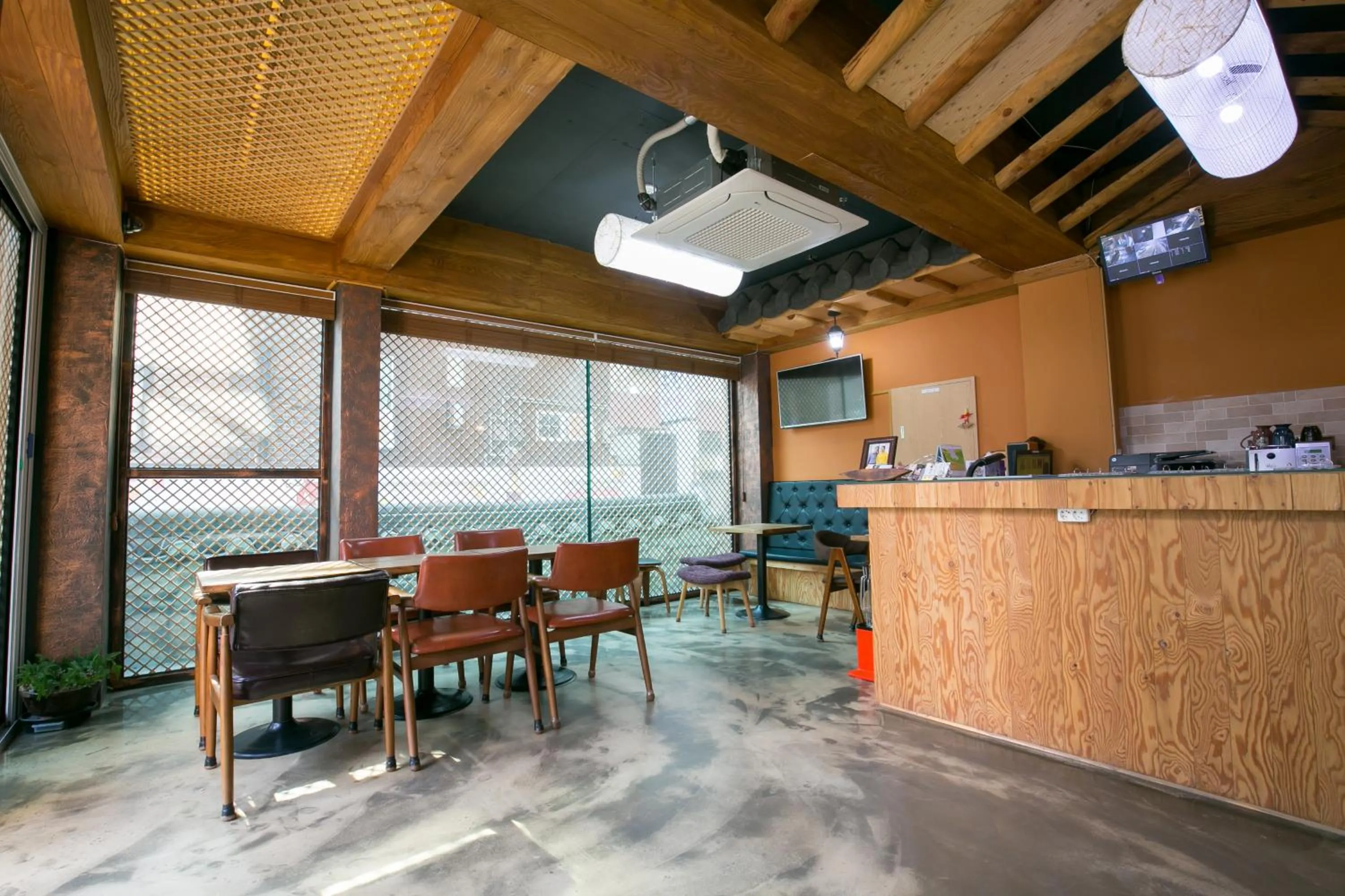 Lounge or bar in Ddlanche Guesthouse New Building