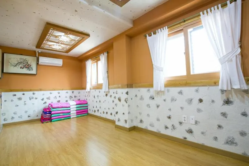 Bedroom in Ddlanche Guesthouse New Building