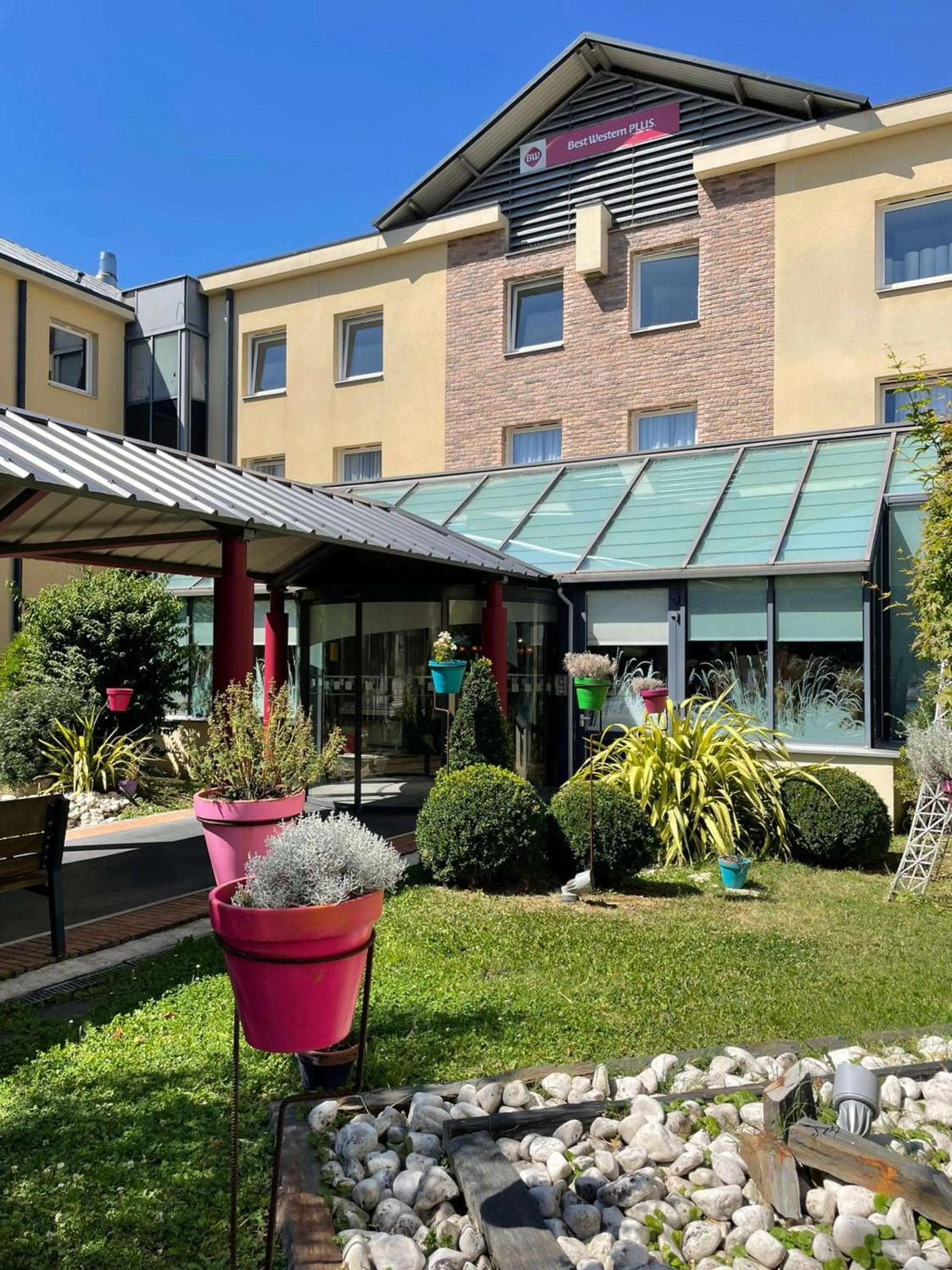 Property building in Aiden by Best Western Paris Roissy CDG