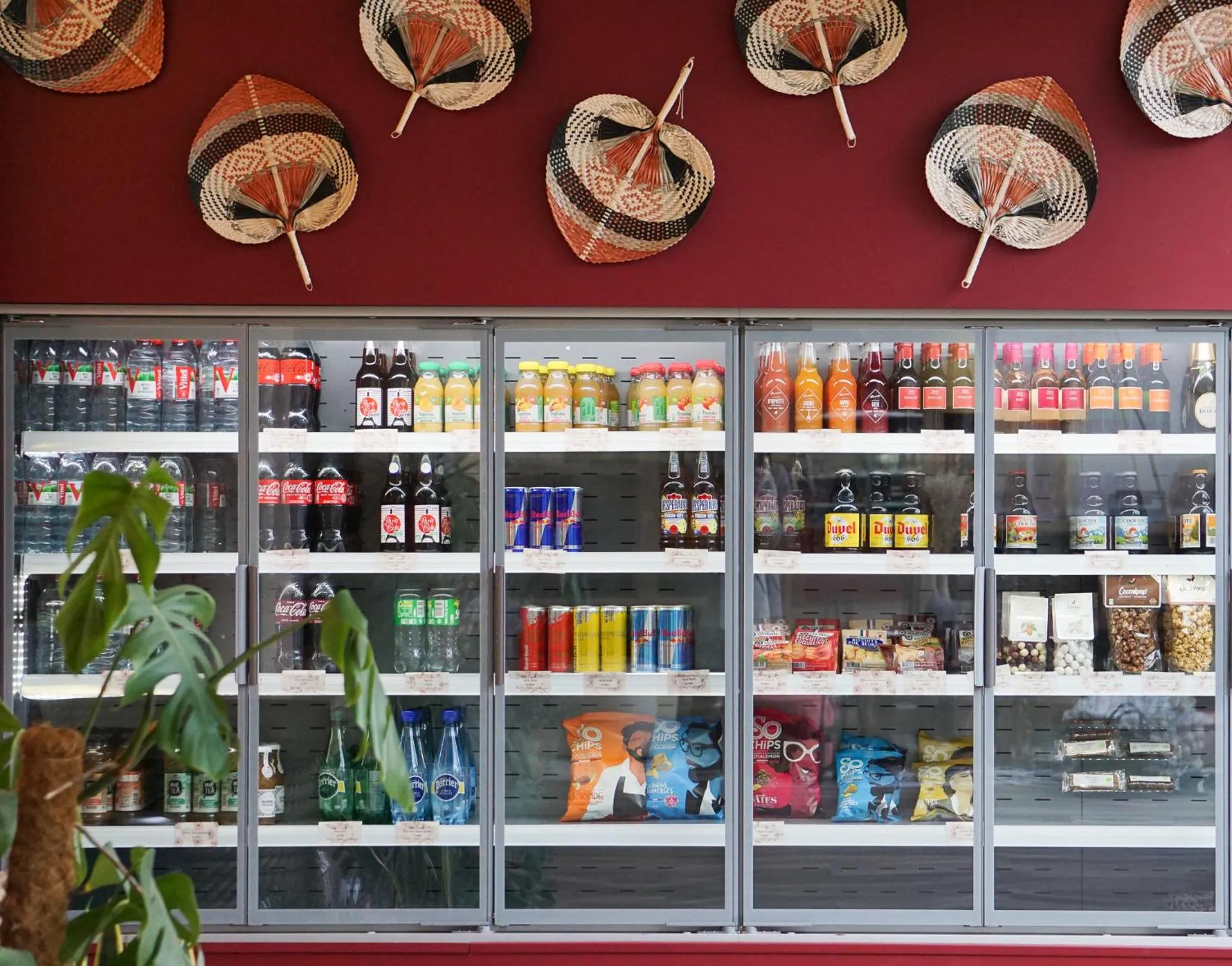 On-site shops in Aiden by Best Western Paris Roissy CDG