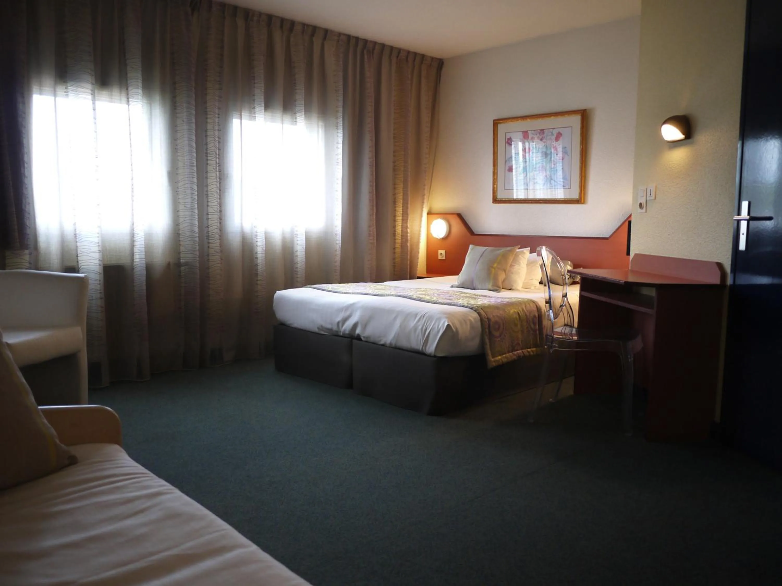Photo of the whole room, Bed in Kyriad Direct Rennes Ouest