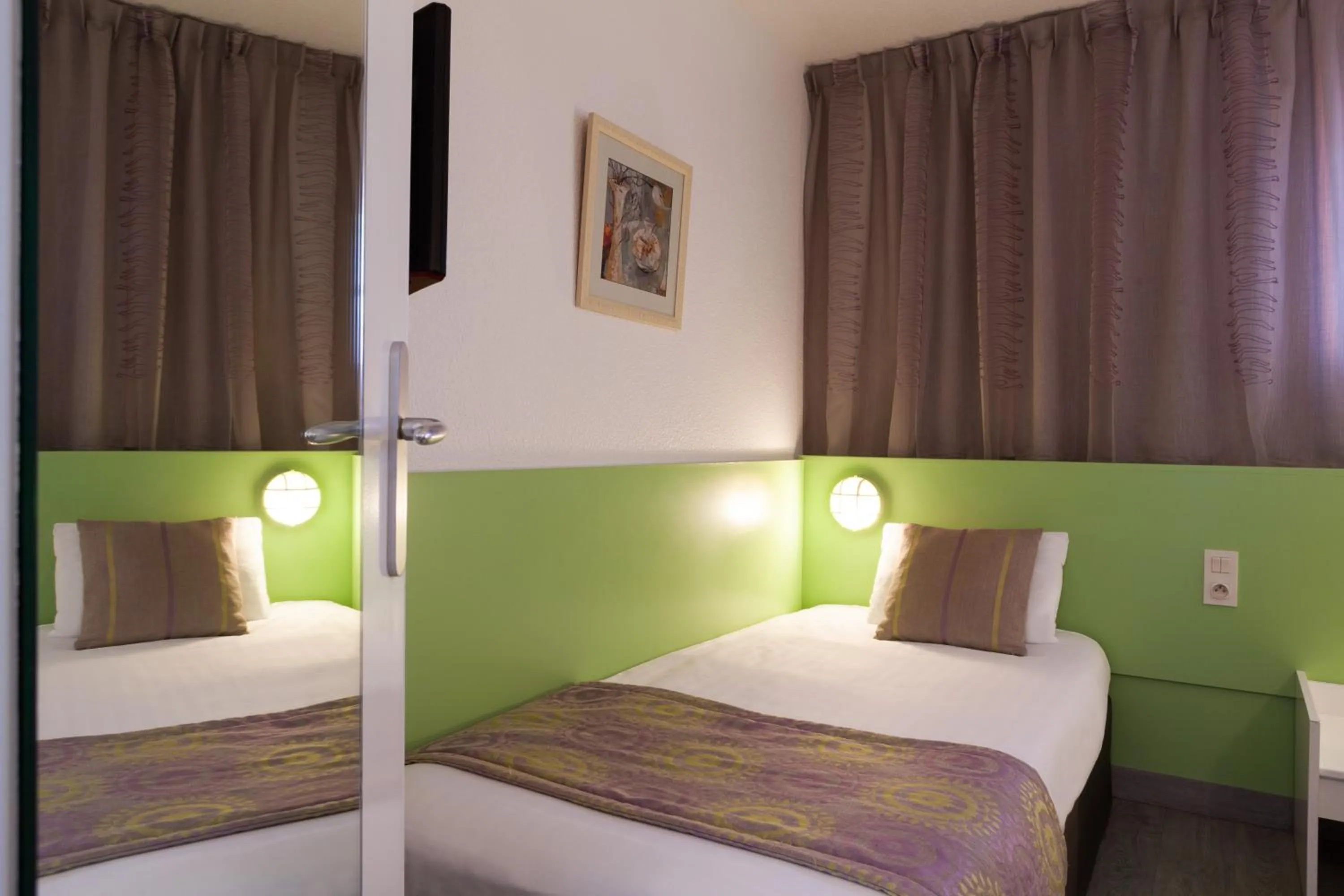 Bed in Kyriad Direct Rennes Ouest