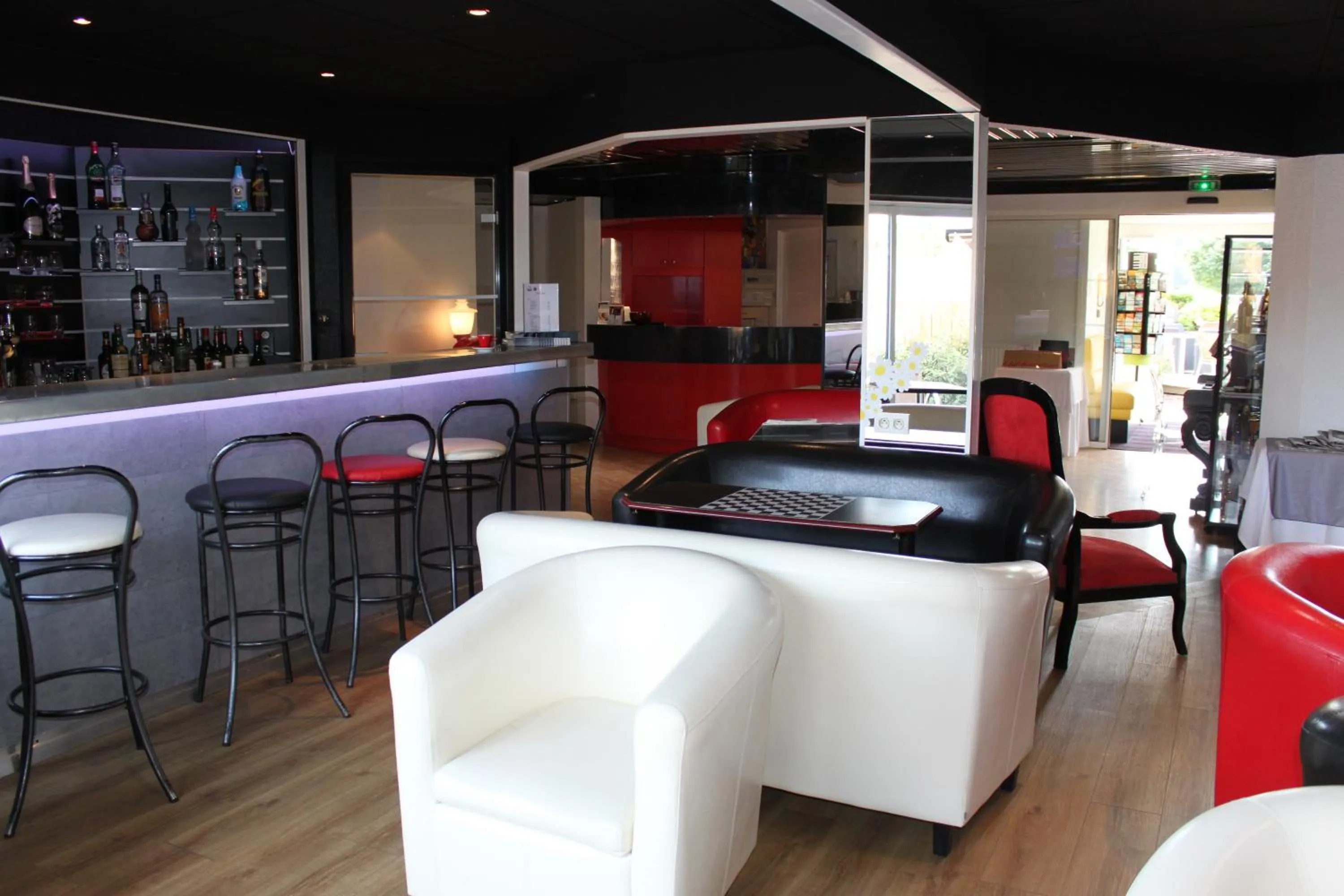 Lounge or bar in Kyriad Direct Rennes Ouest