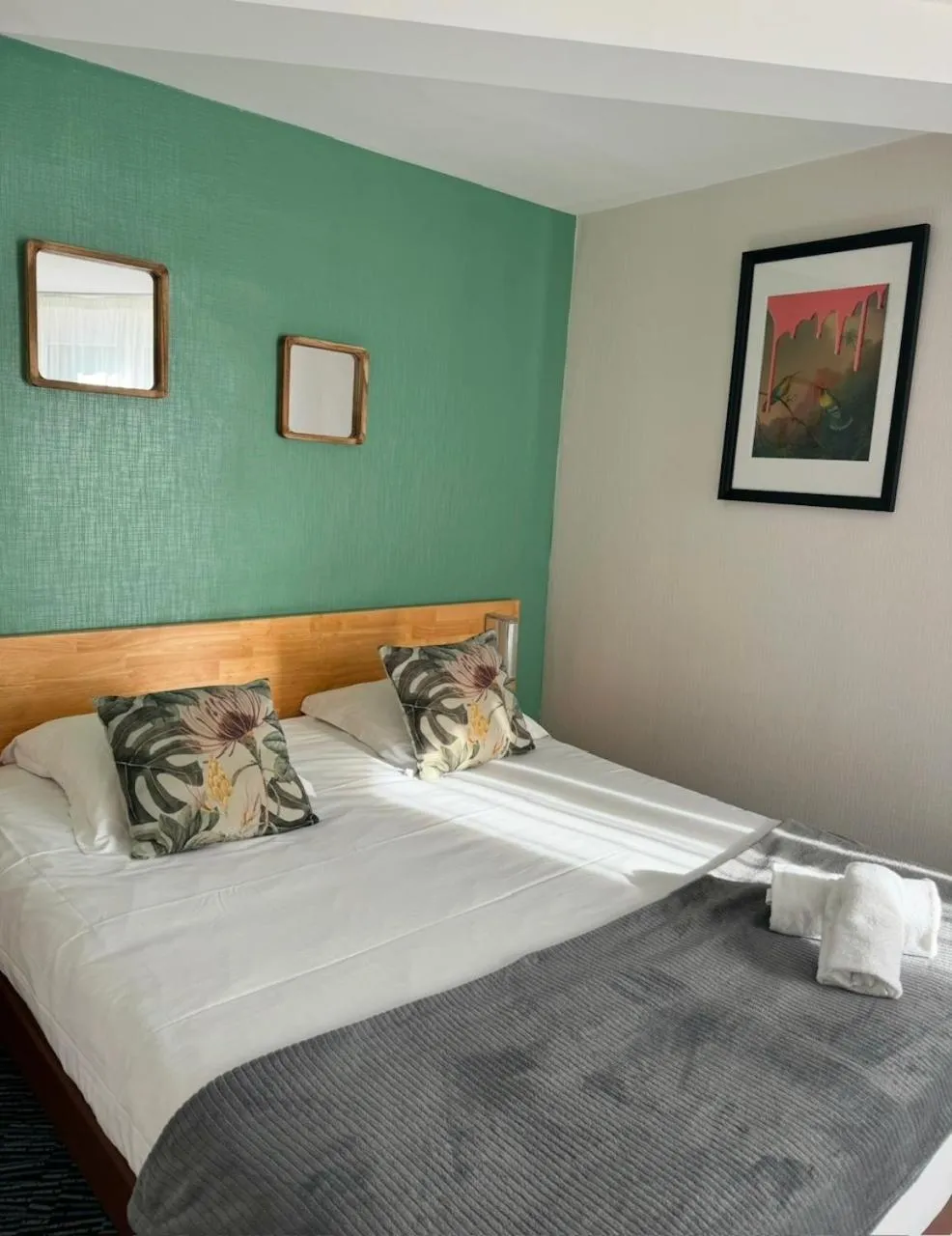 Bed in Le Clos Du Pontic Logis et Cit'Hotel