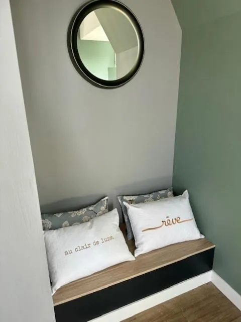 Bed in Le Clos Du Pontic Logis et Cit'Hotel