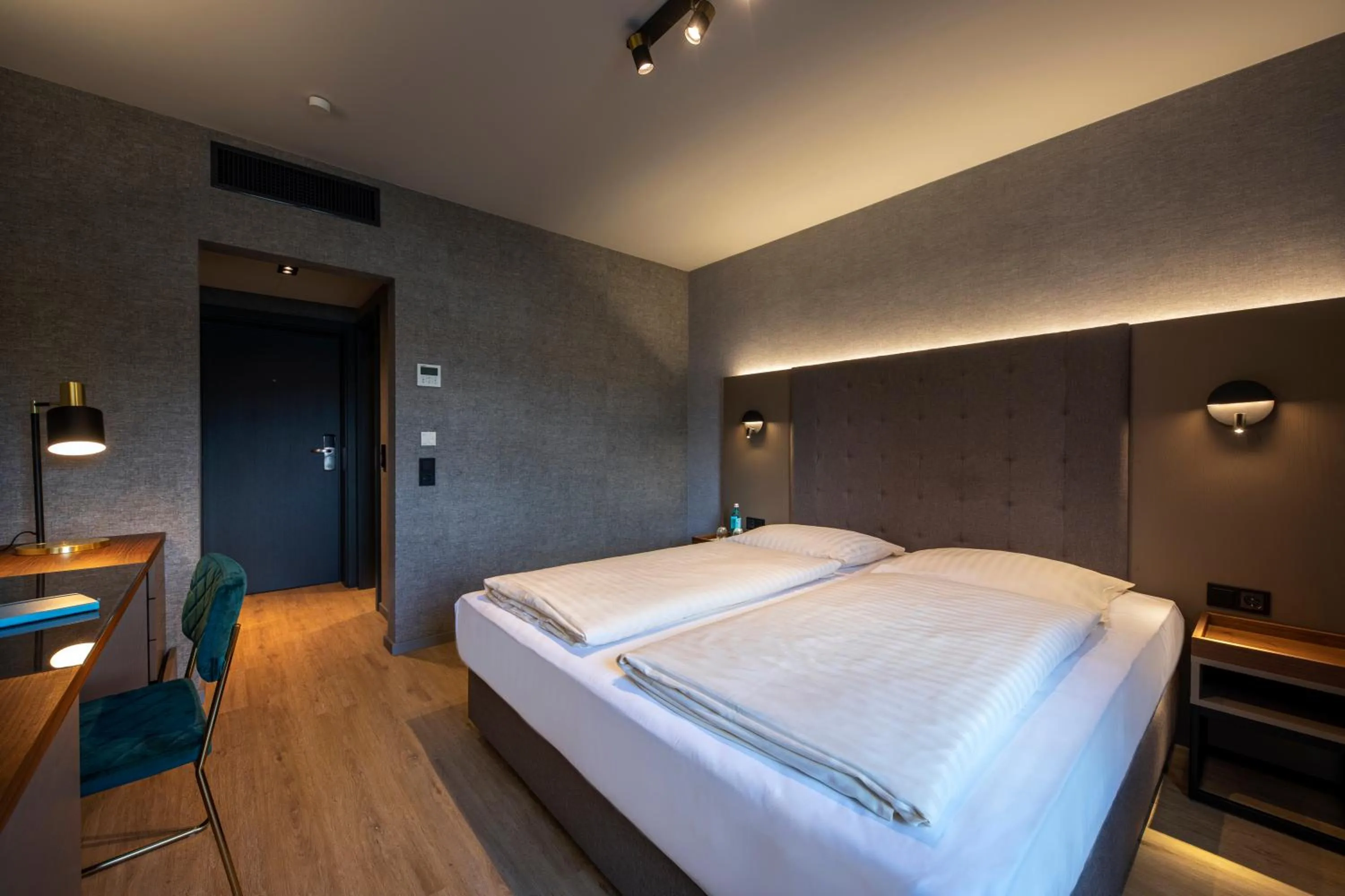 Bedroom, Bed in Roomingtons Lüneburger Heide