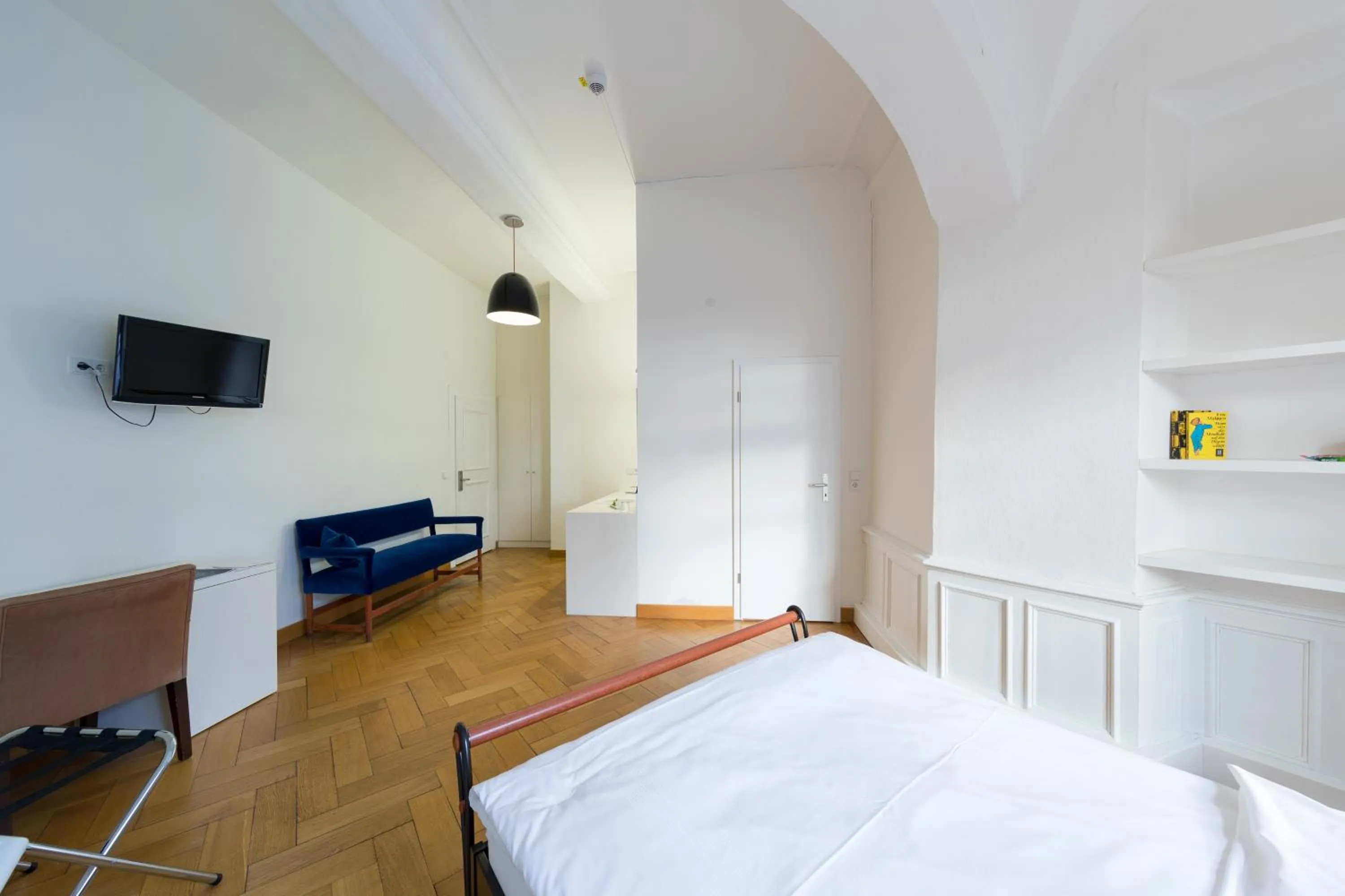 Photo of the whole room, Bed in Schlossparkhotel Mariakirchen