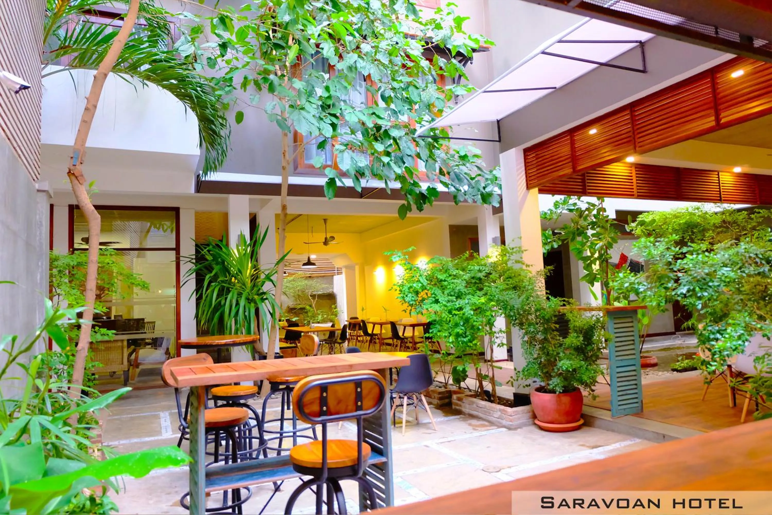 Garden in Saravoan Royal Palace