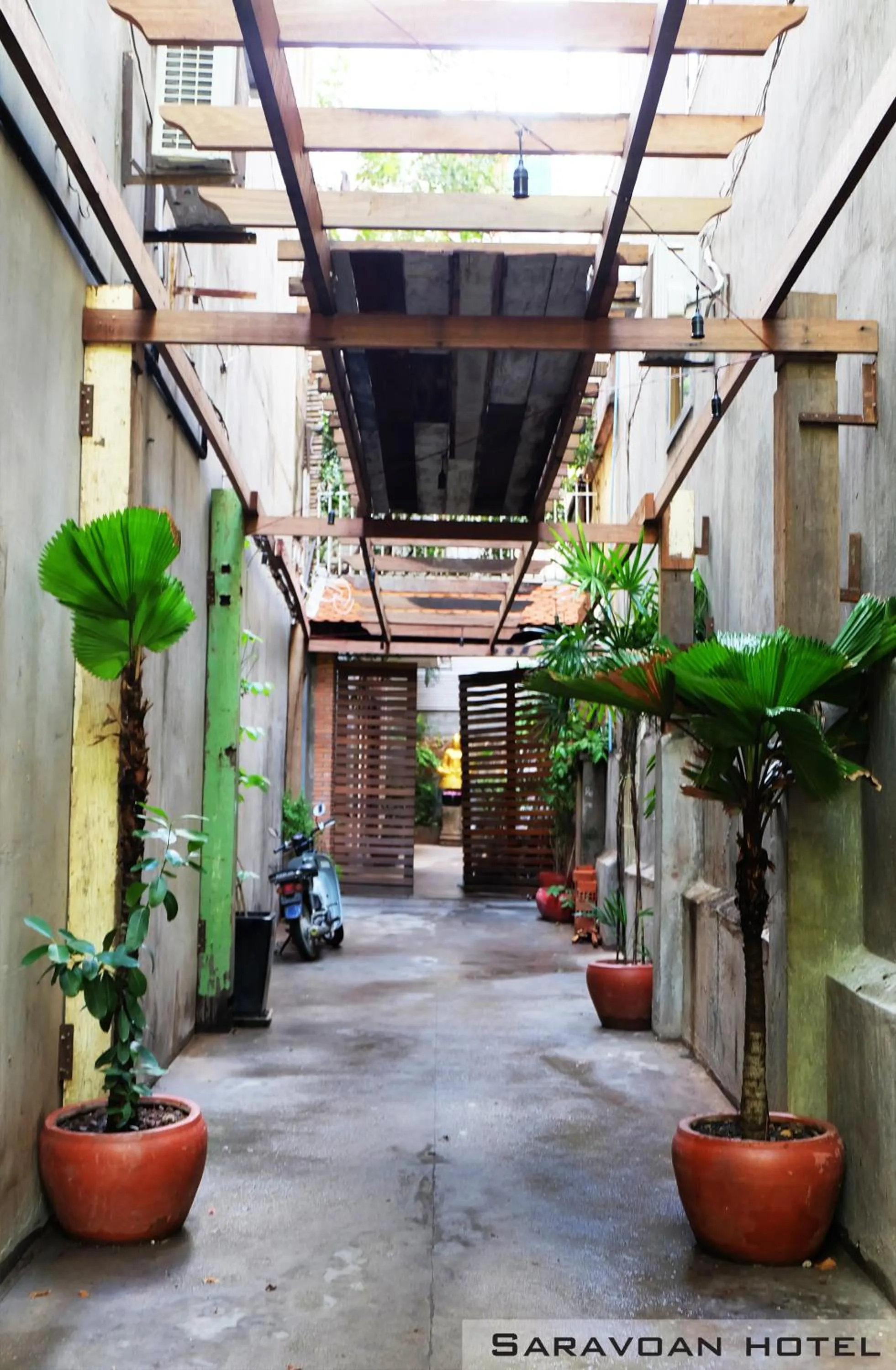 Facade/entrance in Saravoan Royal Palace