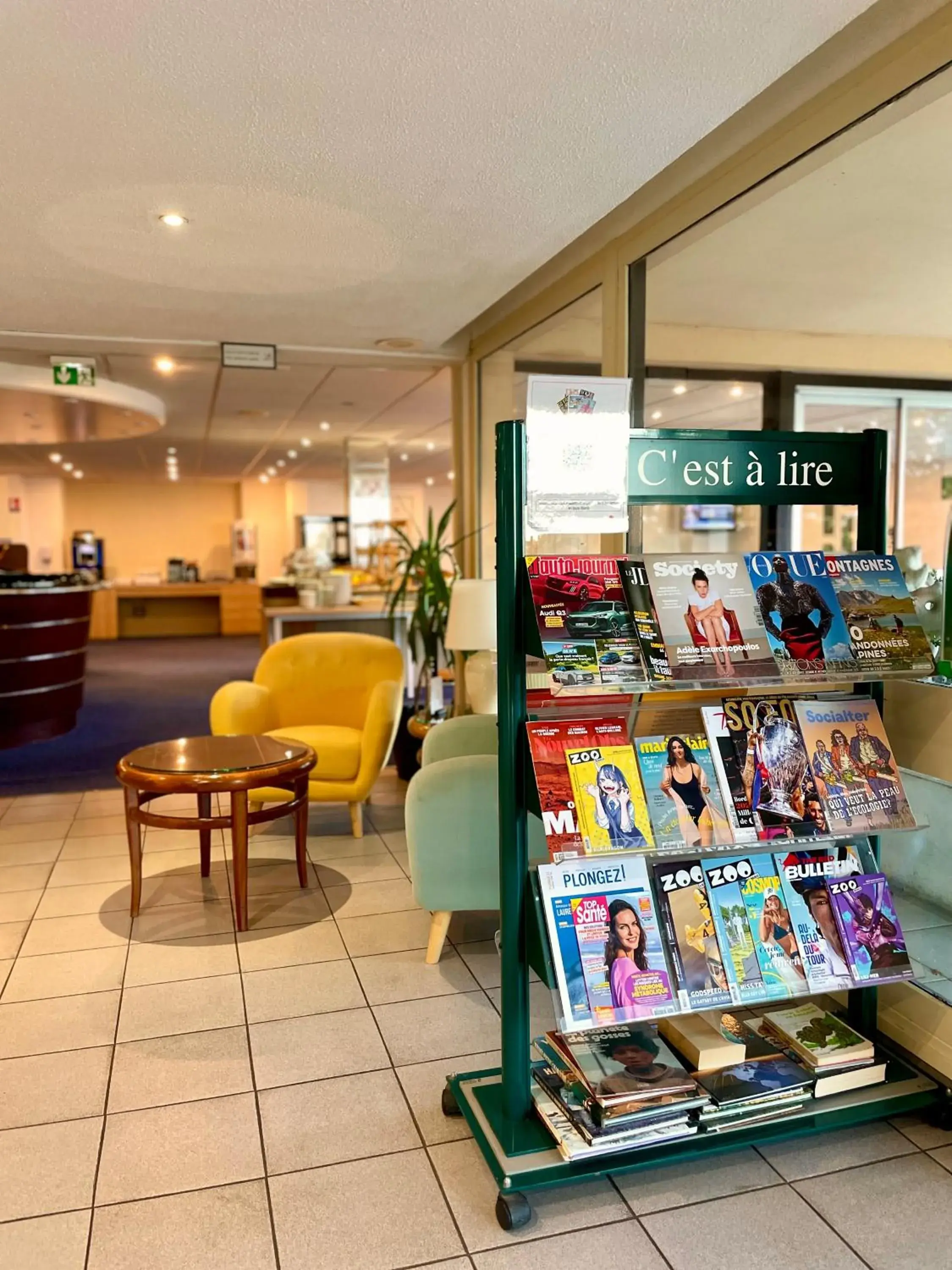 Lobby or reception in Kyriad Nemours Lobby or reception in Kyriad Nemours