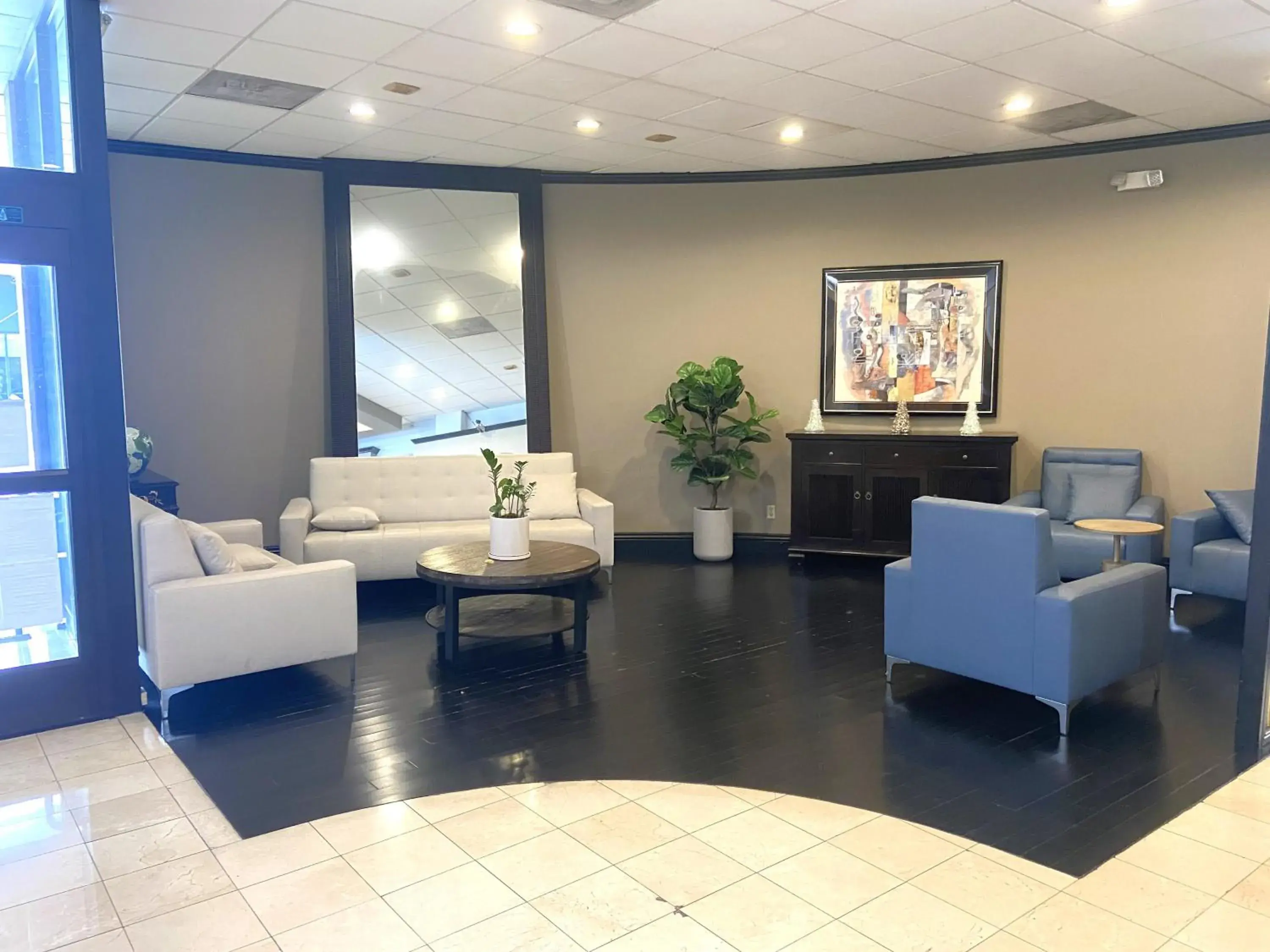 Lobby or reception in Ramada by Wyndham Los Angeles/Wilshire Center Lobby or reception in Ramada by Wyndham Los Angeles/Wilshire Center