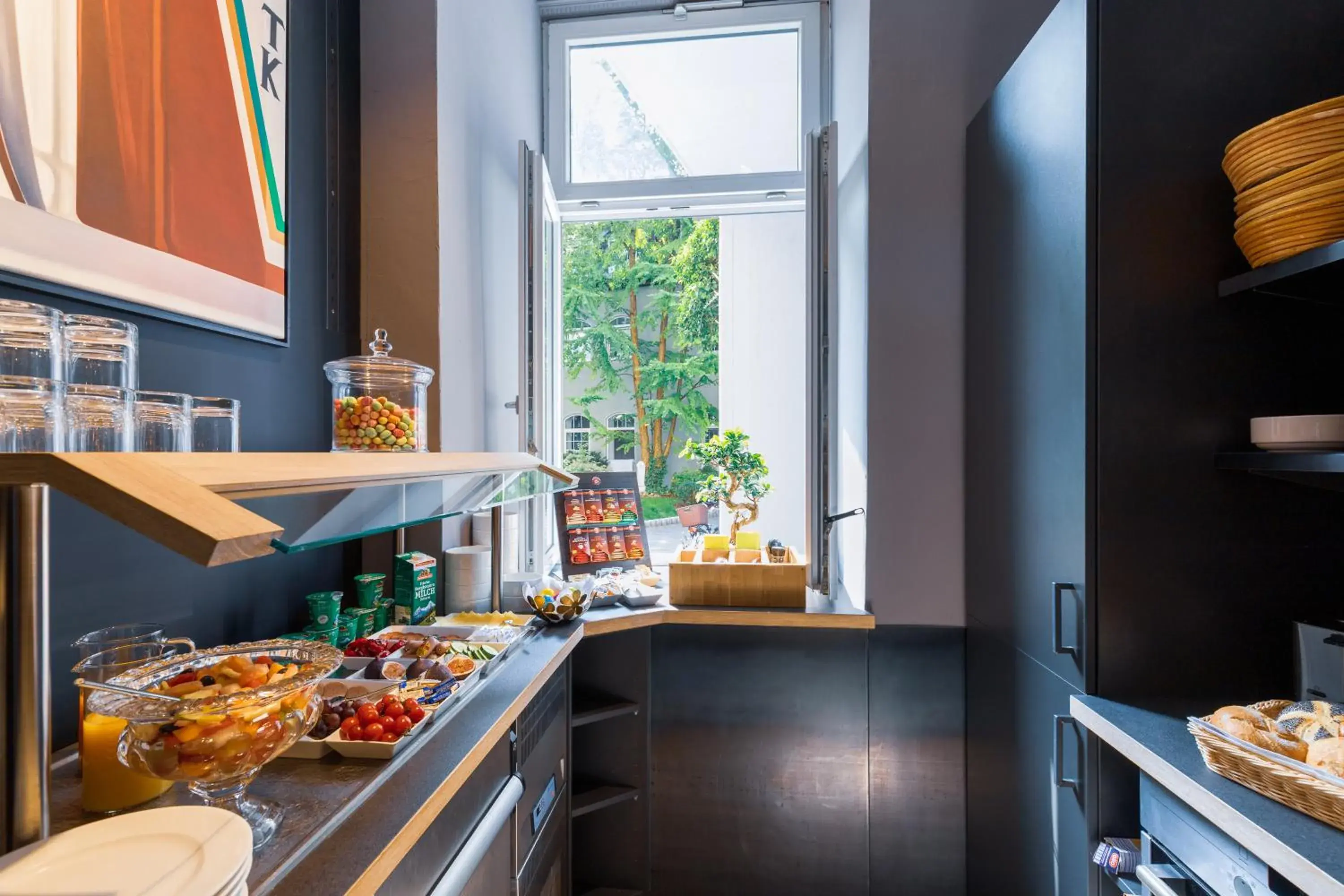 Buffet breakfast in mk hotel münchen max-weber-platz Buffet breakfast in mk hotel münchen max-weber-platz