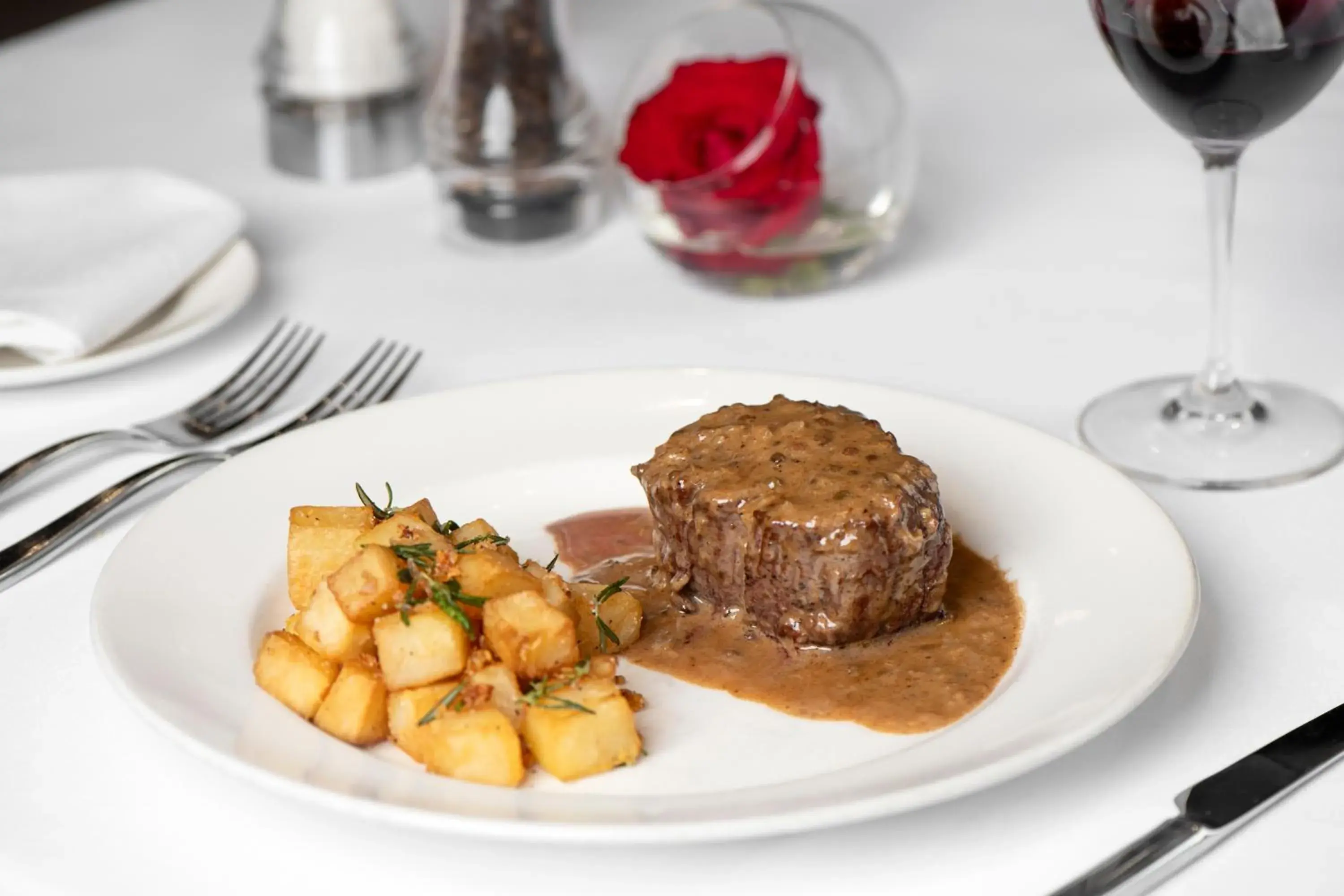 Food and drinks in Acqualina Resort and Residences Food and drinks in Acqualina Resort and Residences