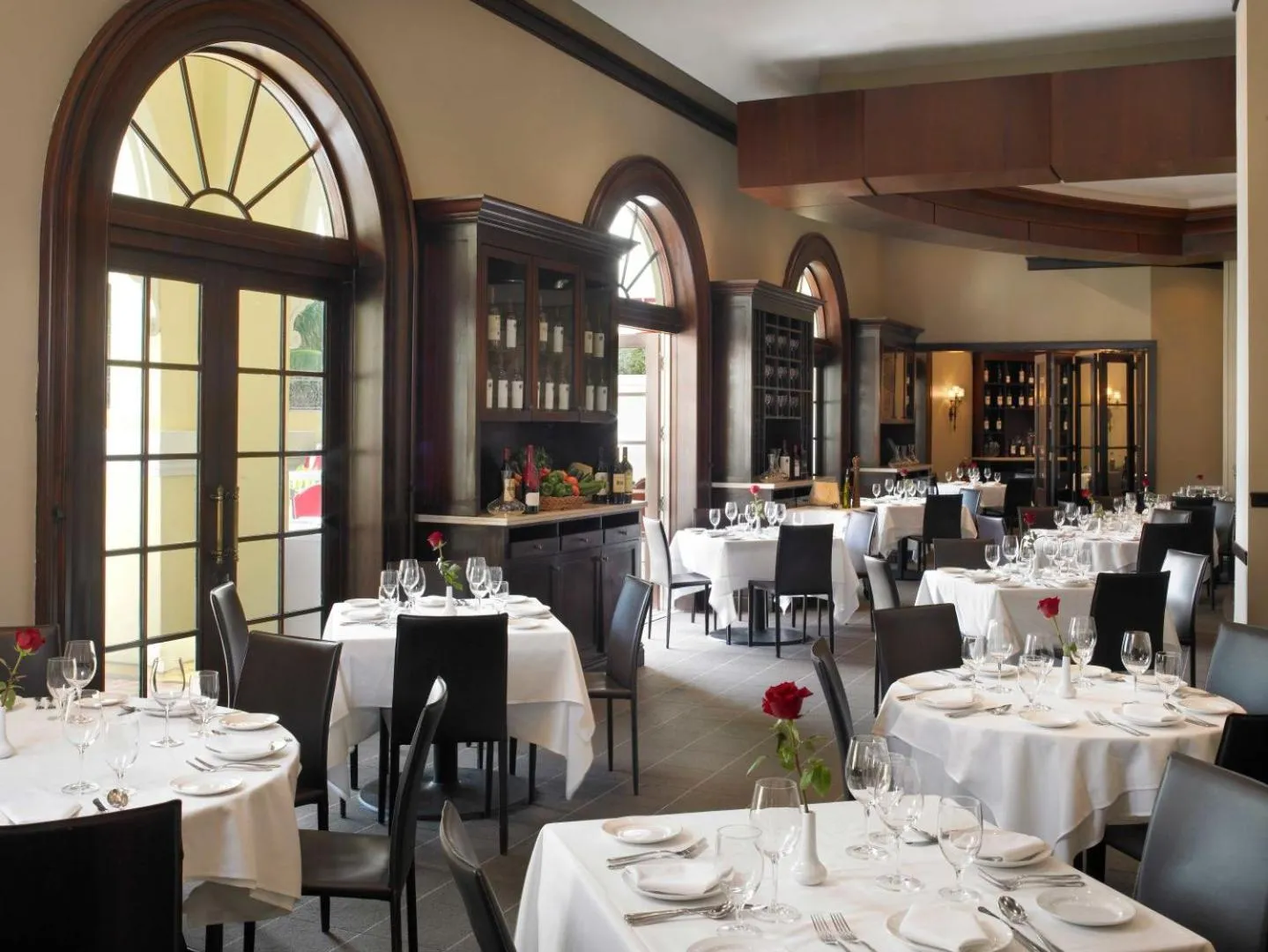 Restaurant/places to eat in Acqualina Resort and Residences