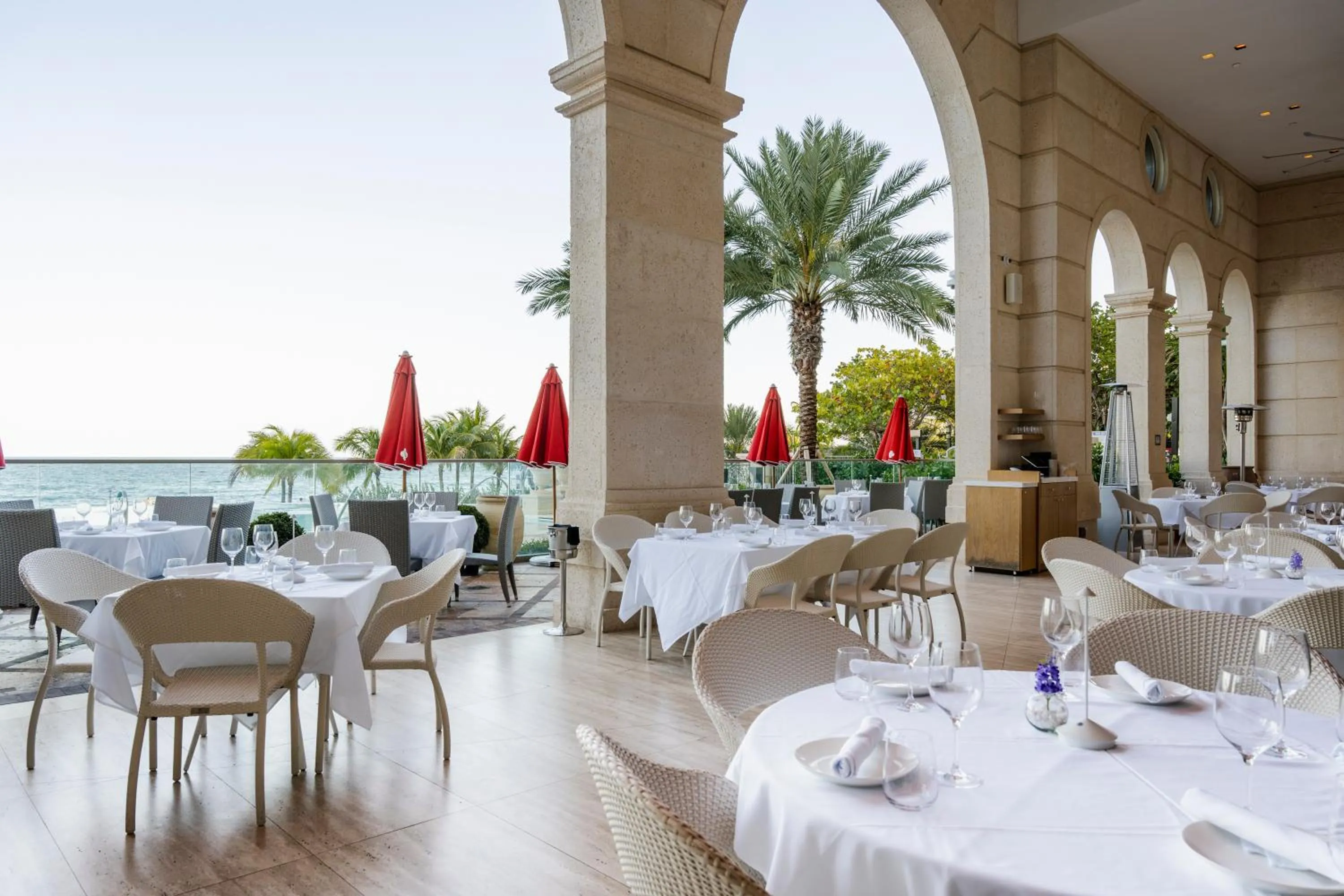 Restaurant/places to eat in Acqualina Resort and Residences