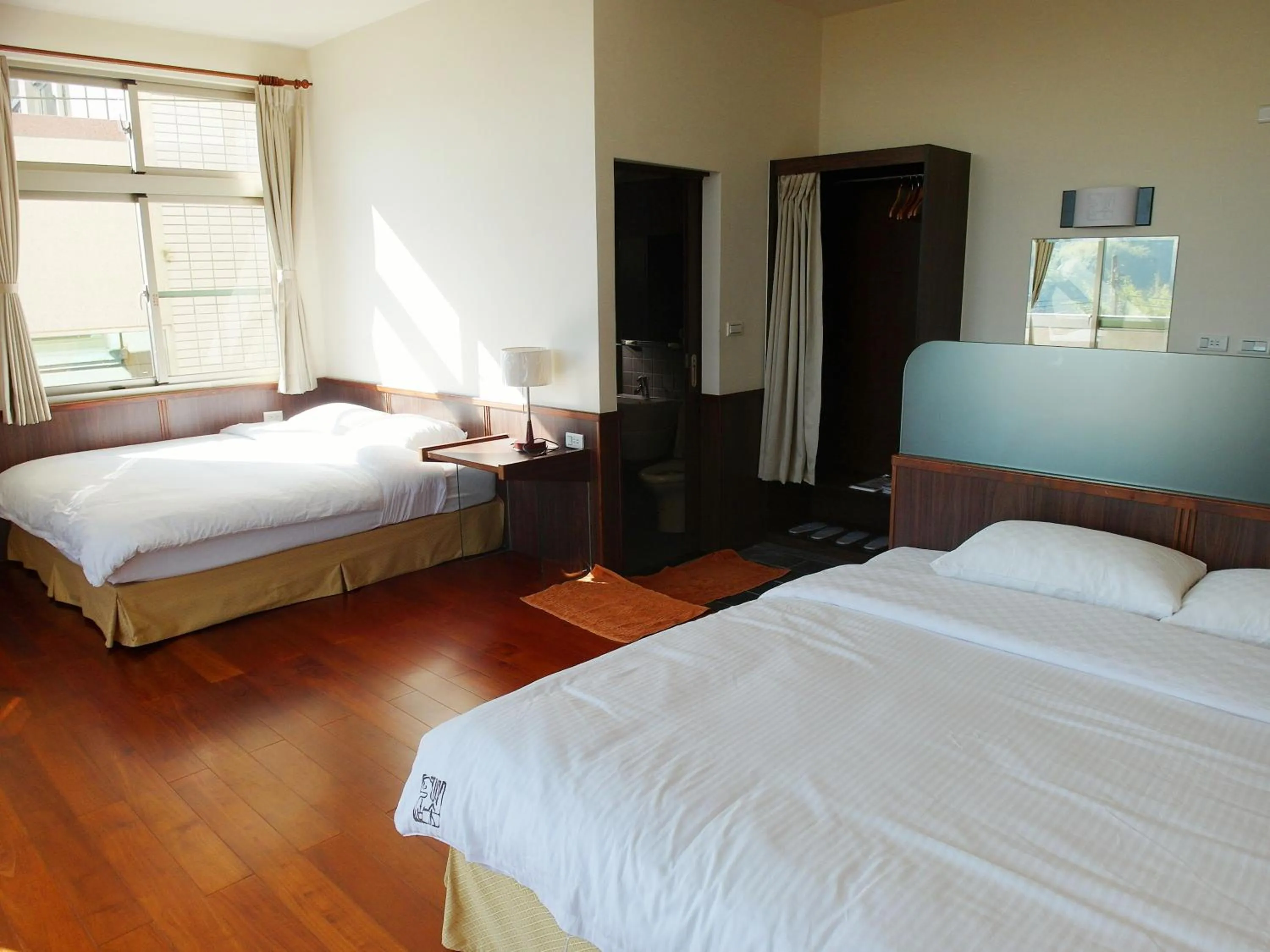 Photo of the whole room, Bed in 茶雲居 Tea Cloud Guest house