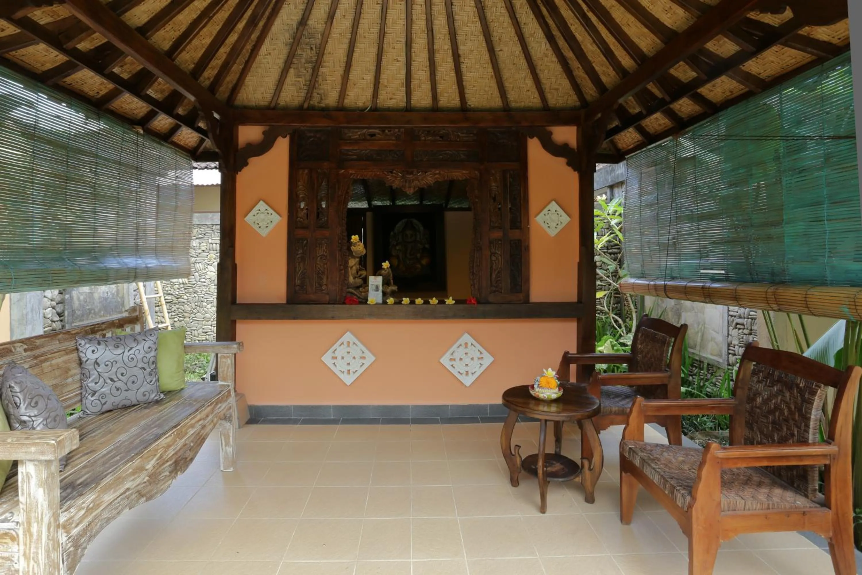 Lobby or reception in Nara Ubud Cottage by Mahaputra