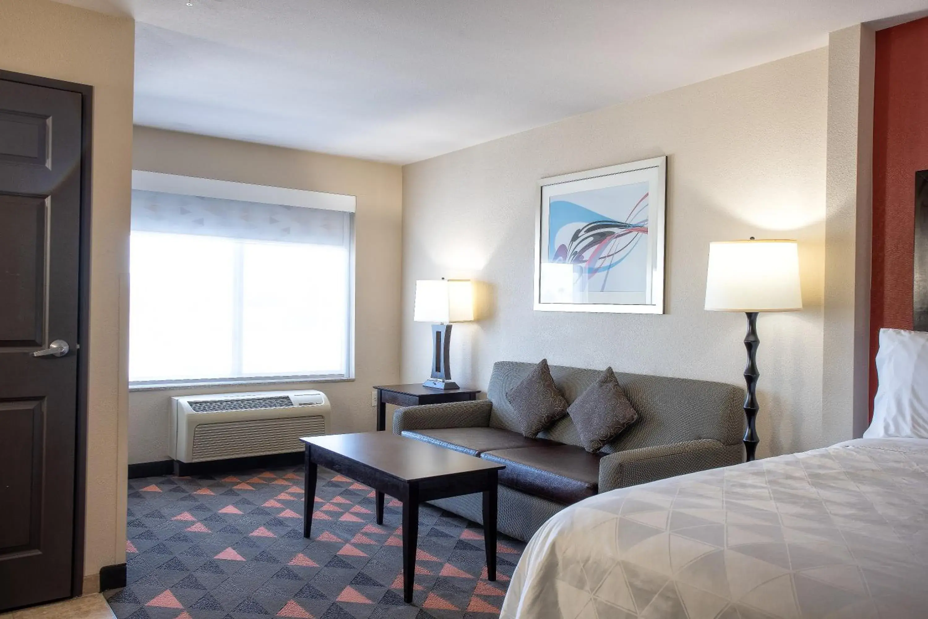 Bedroom, Bed in Holiday Inn Oceanside Marina Camp Pendleton by IHG Bedroom, Bed in Holiday Inn Oceanside Marina Camp Pendleton by IHG