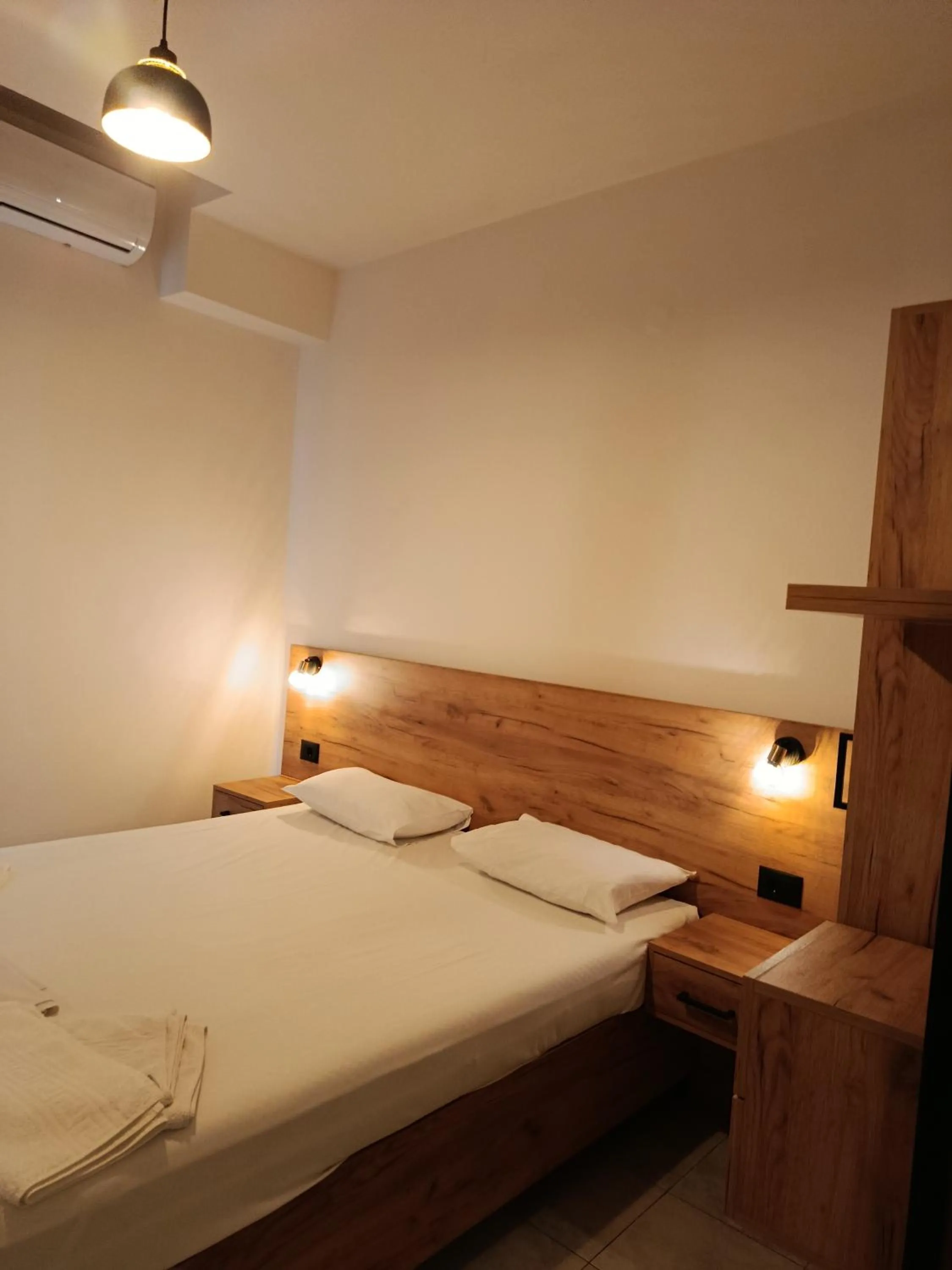 Double Room with Balcony in Kleri Beloni Rooms