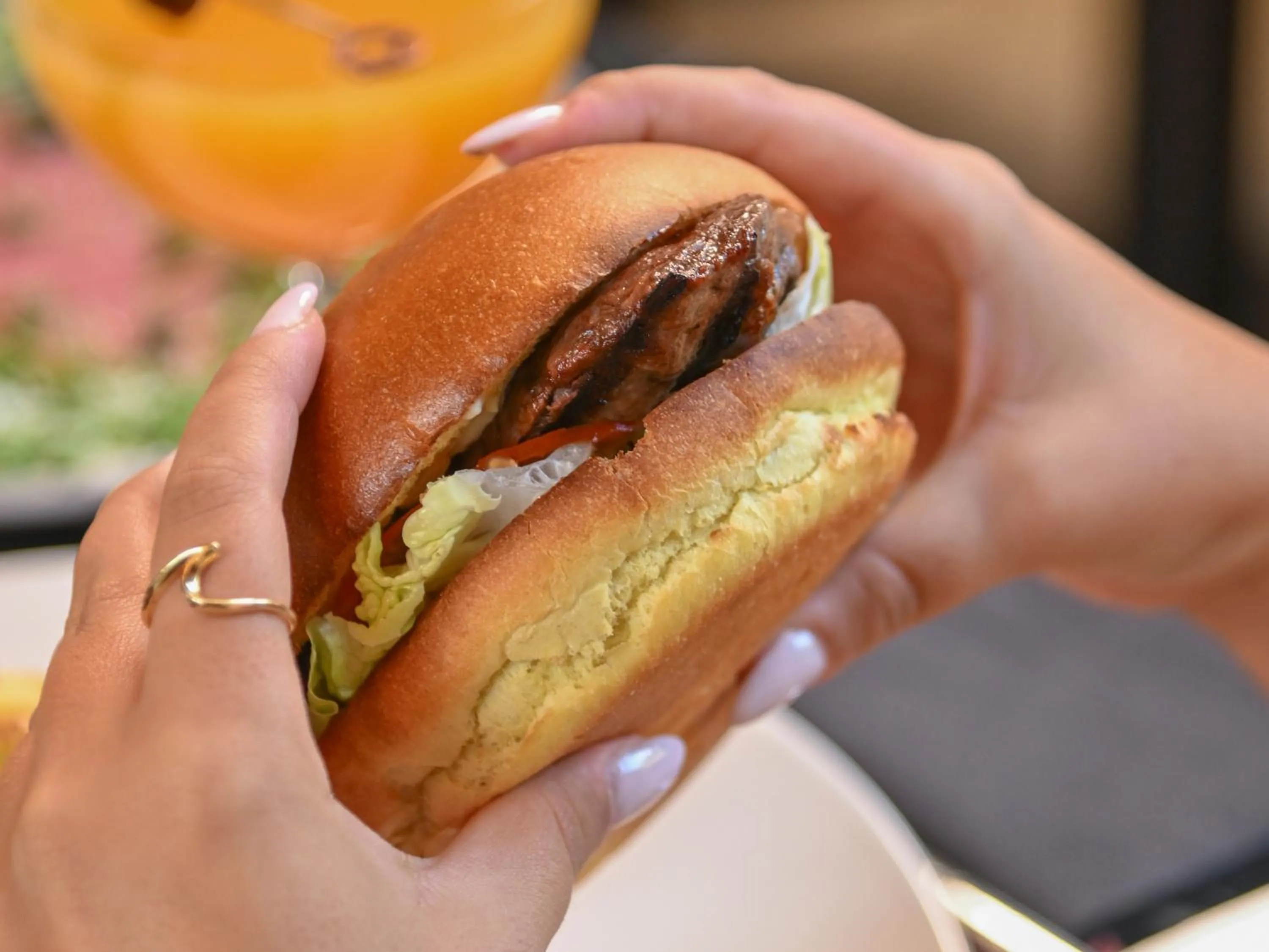 Restaurant/places to eat in The Key Beirut