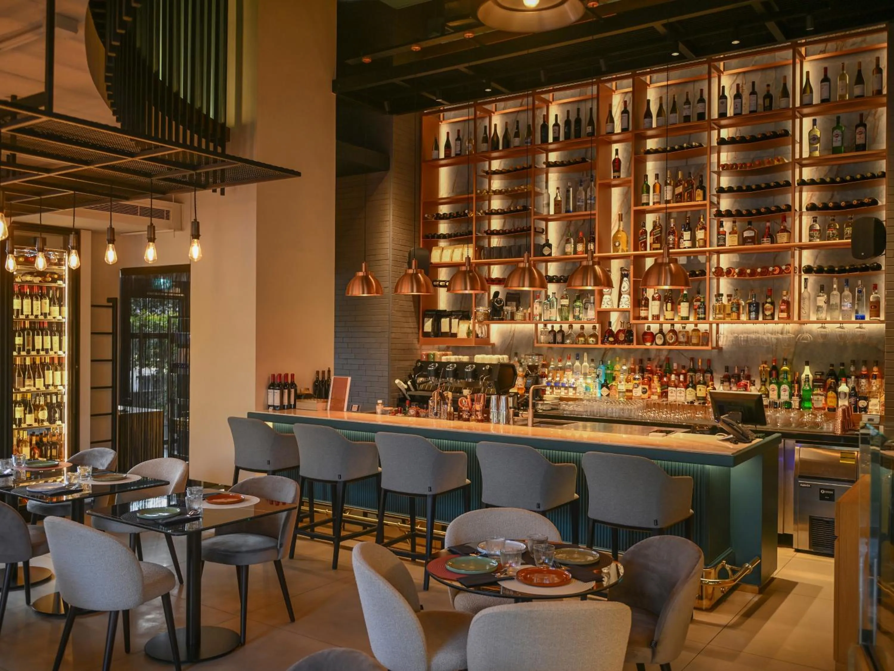 Restaurant/places to eat in The Key Beirut